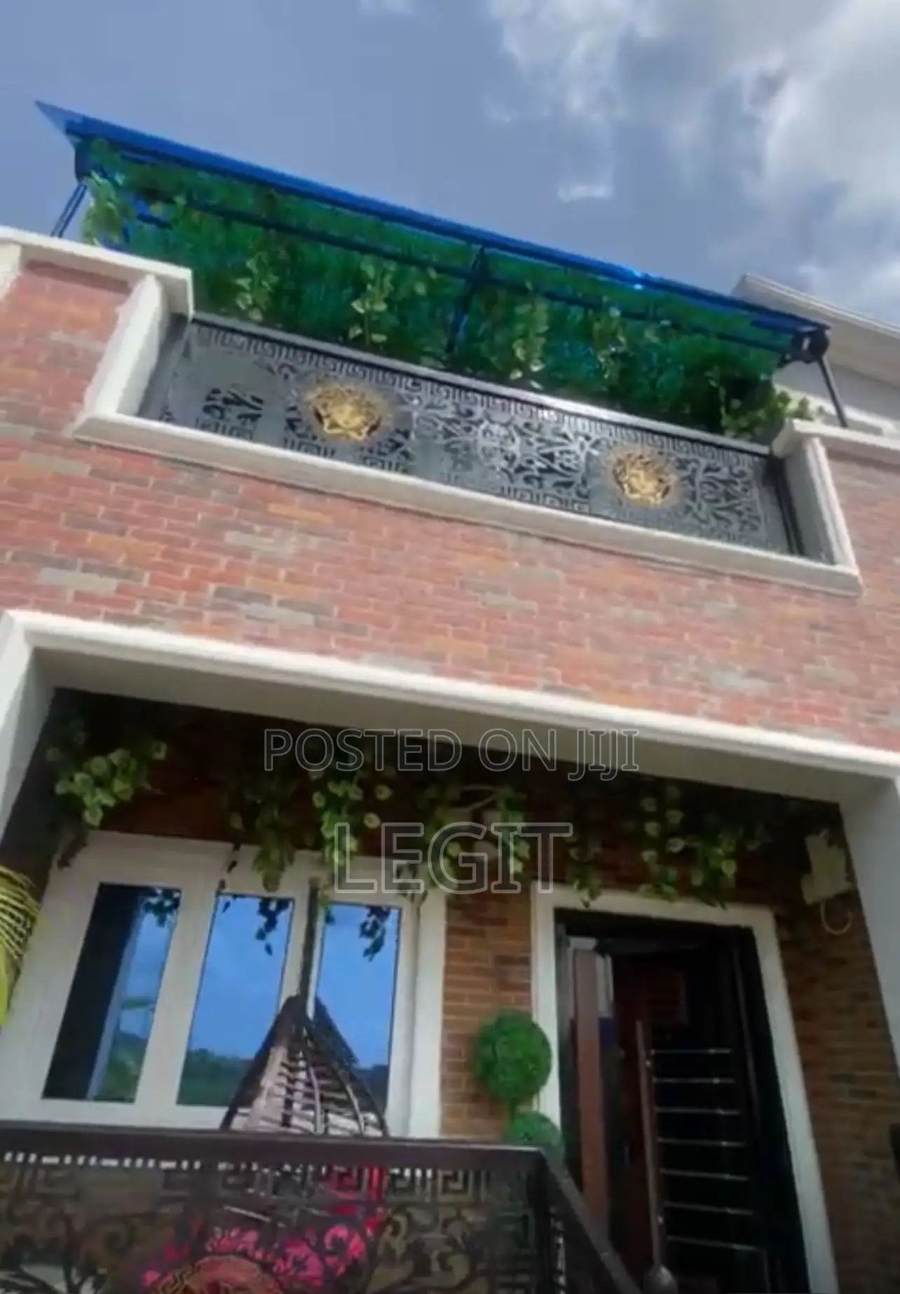 Furnished 5bdrm Duplex in Lugbe District for sale