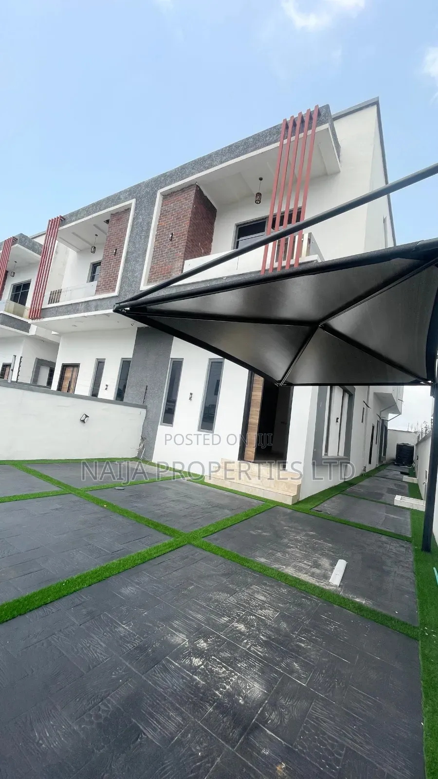 4bdrm Duplex in Chevron Alternative Lekki for sale