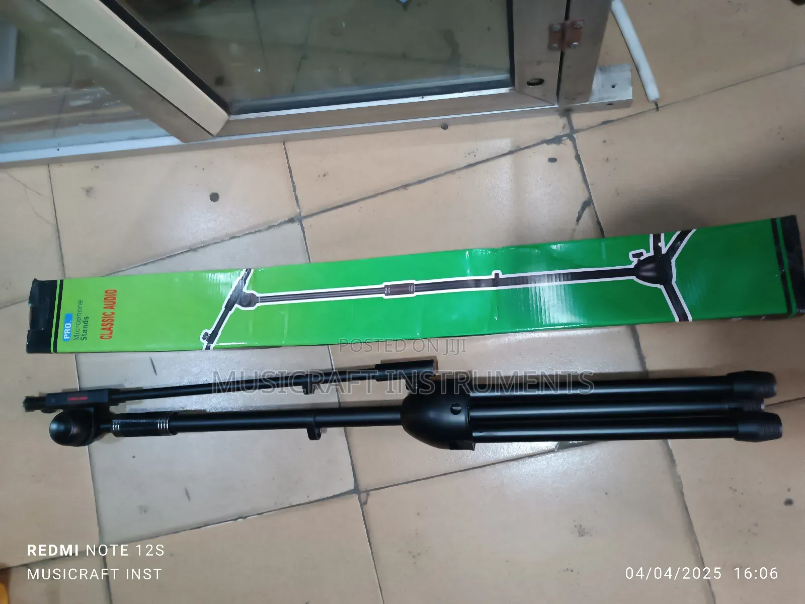 Classic Audio Microphone Stand