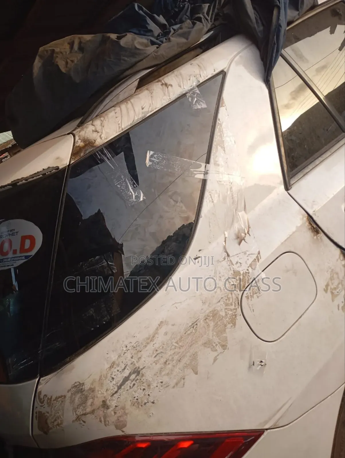 Ml350 2013 Rear Vent Glass Available We Deliver And Install