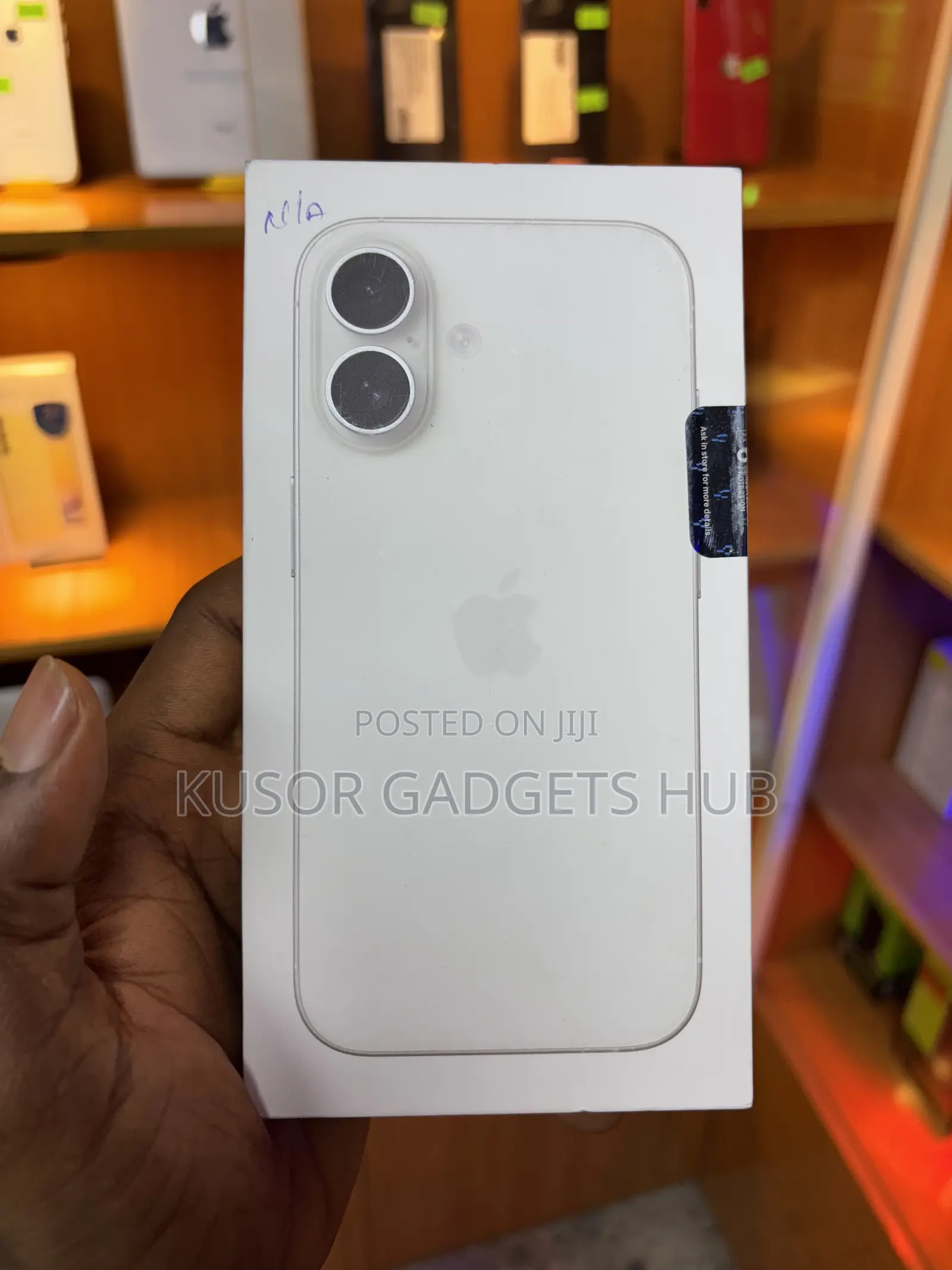 New Apple iPhone 16 128 GB White