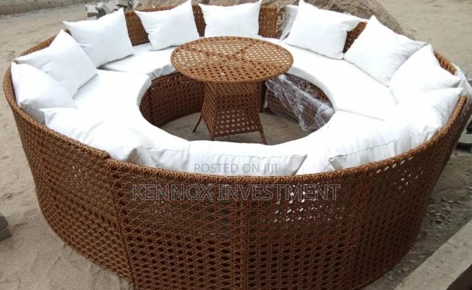 Conference Rattan Chairs Round With a Table