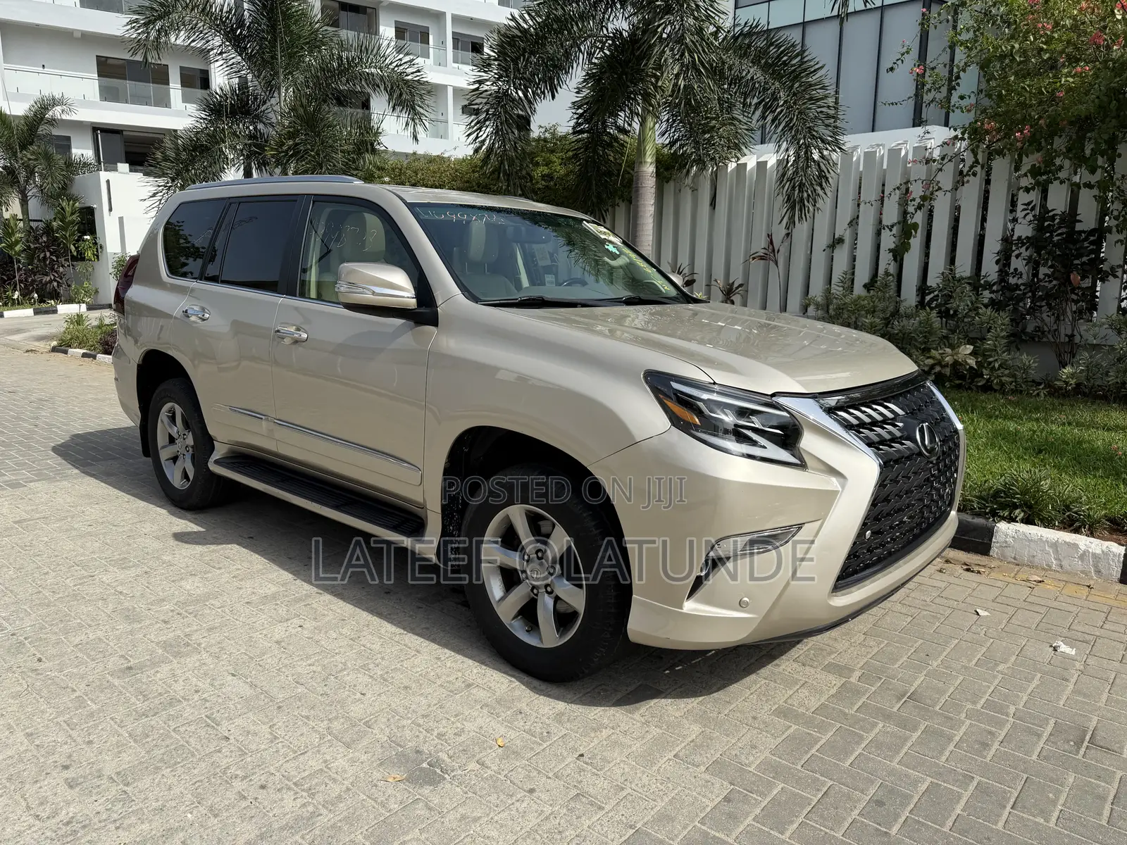 Lexus GX 460 Premium 2012 Gold