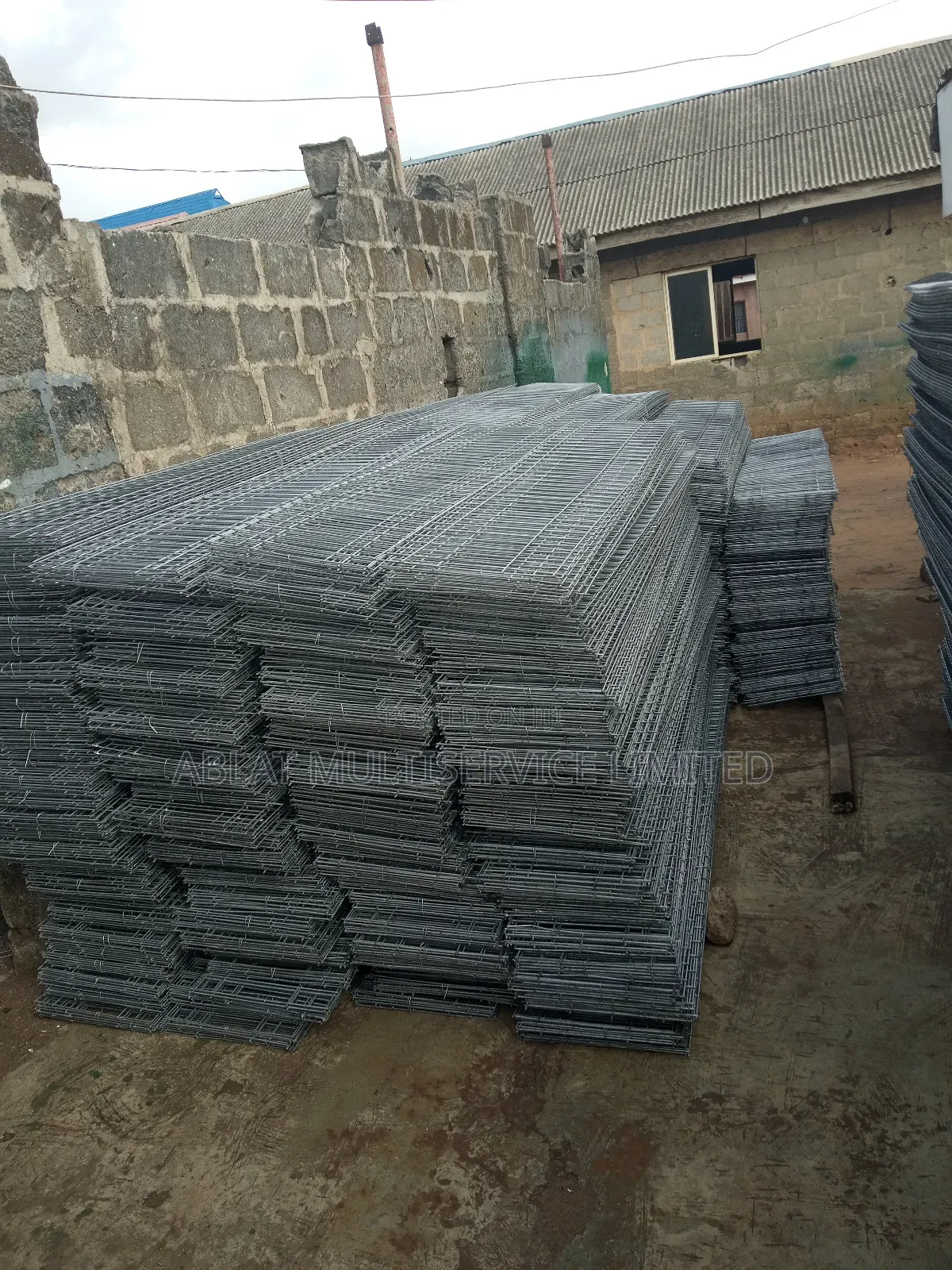 Semi Automated Battery Cages