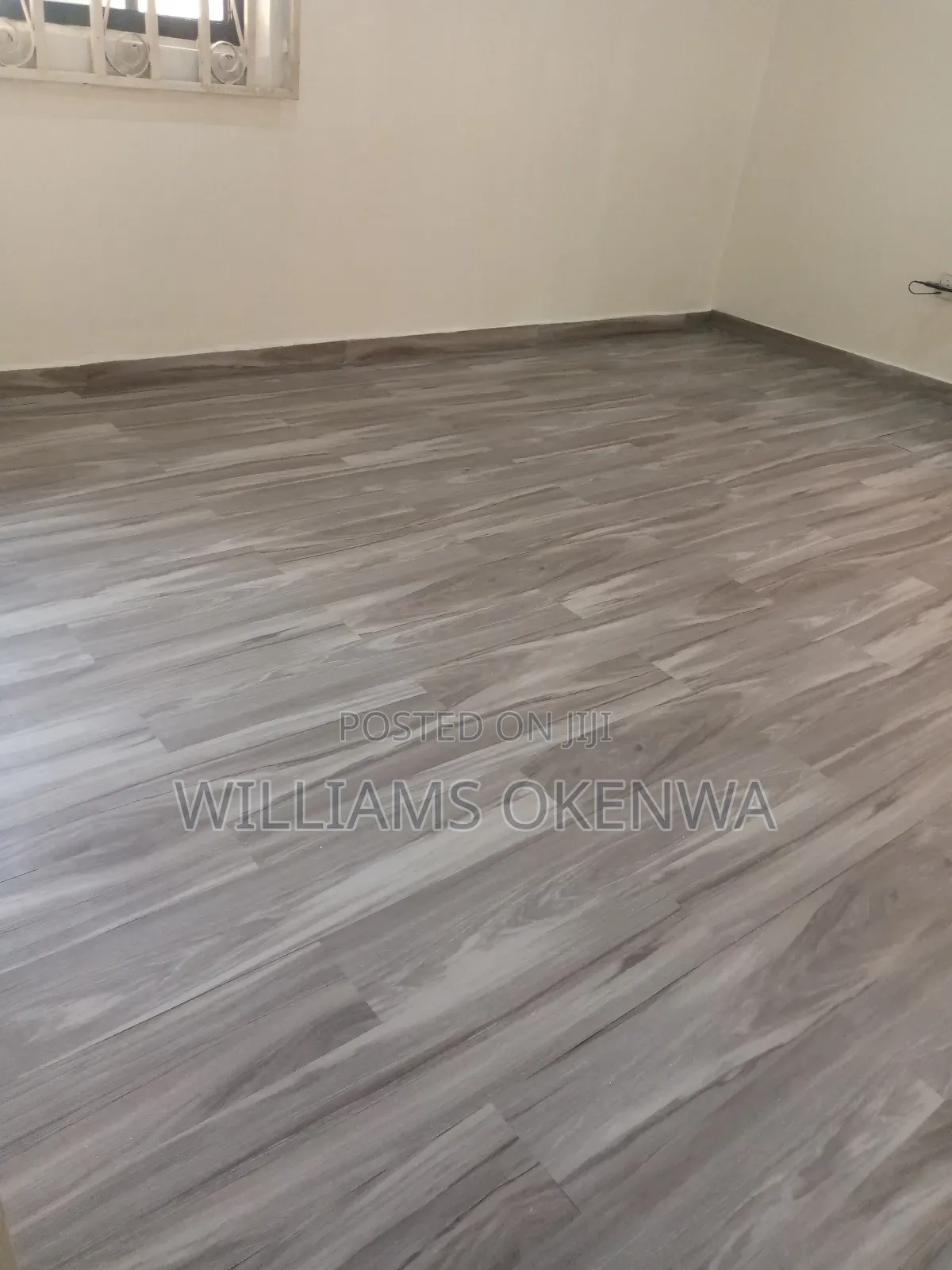 Vinyl Flooring With a Perfect Torch
