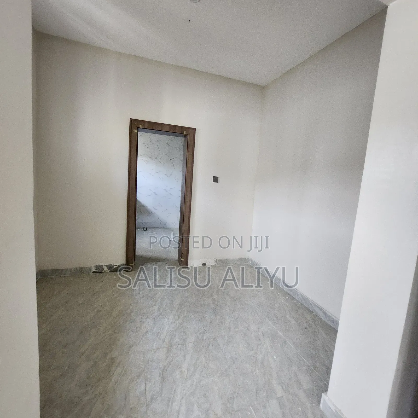 6bdrm Duplex in Life Camp for sale
