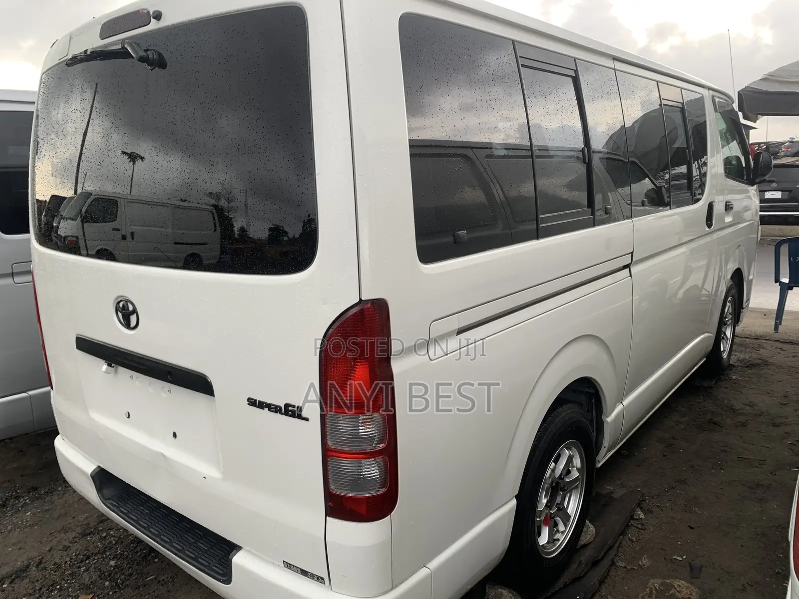Toyota HiAce 2008 White