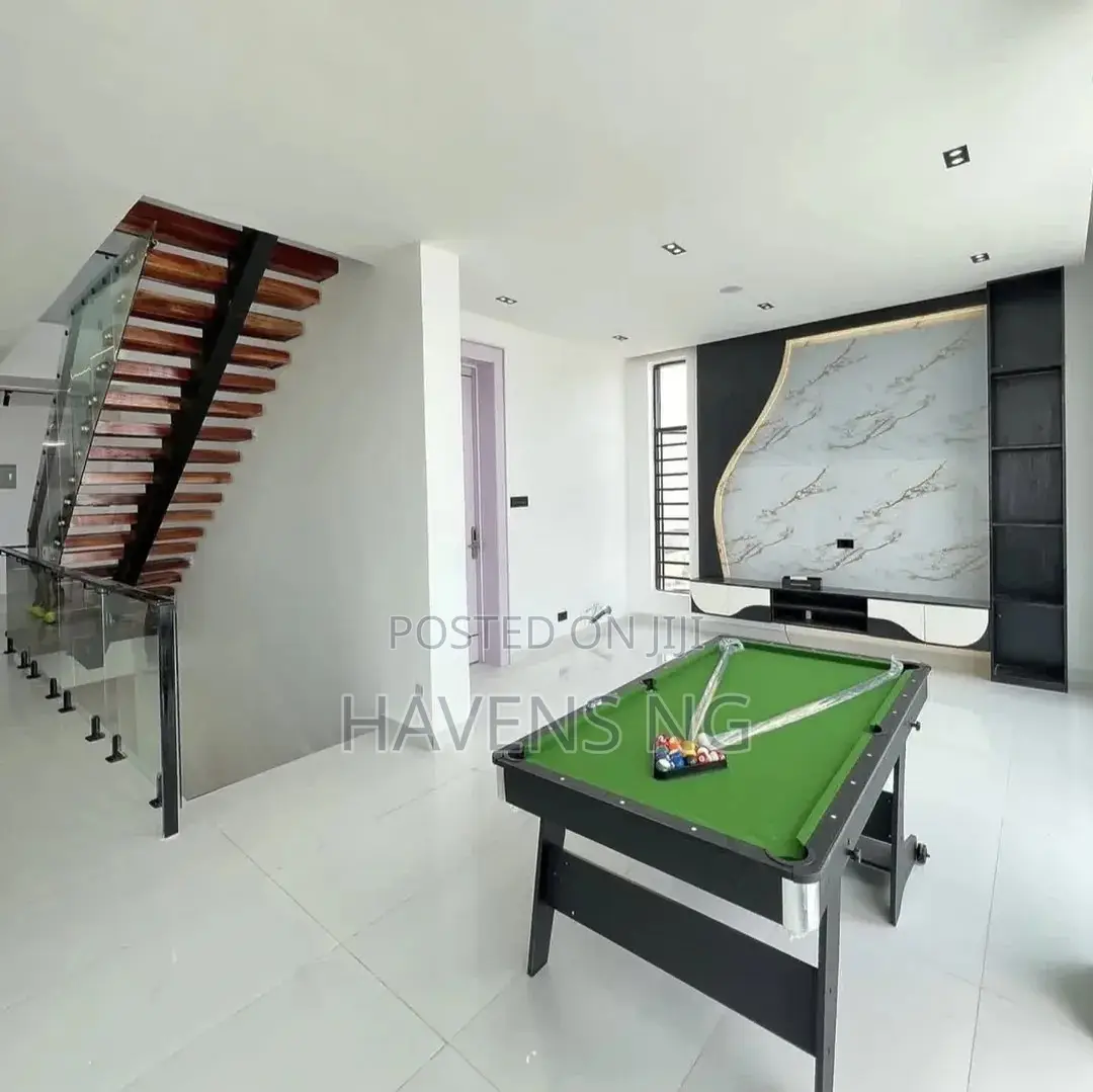 5bdrm Duplex in Ikate for sale