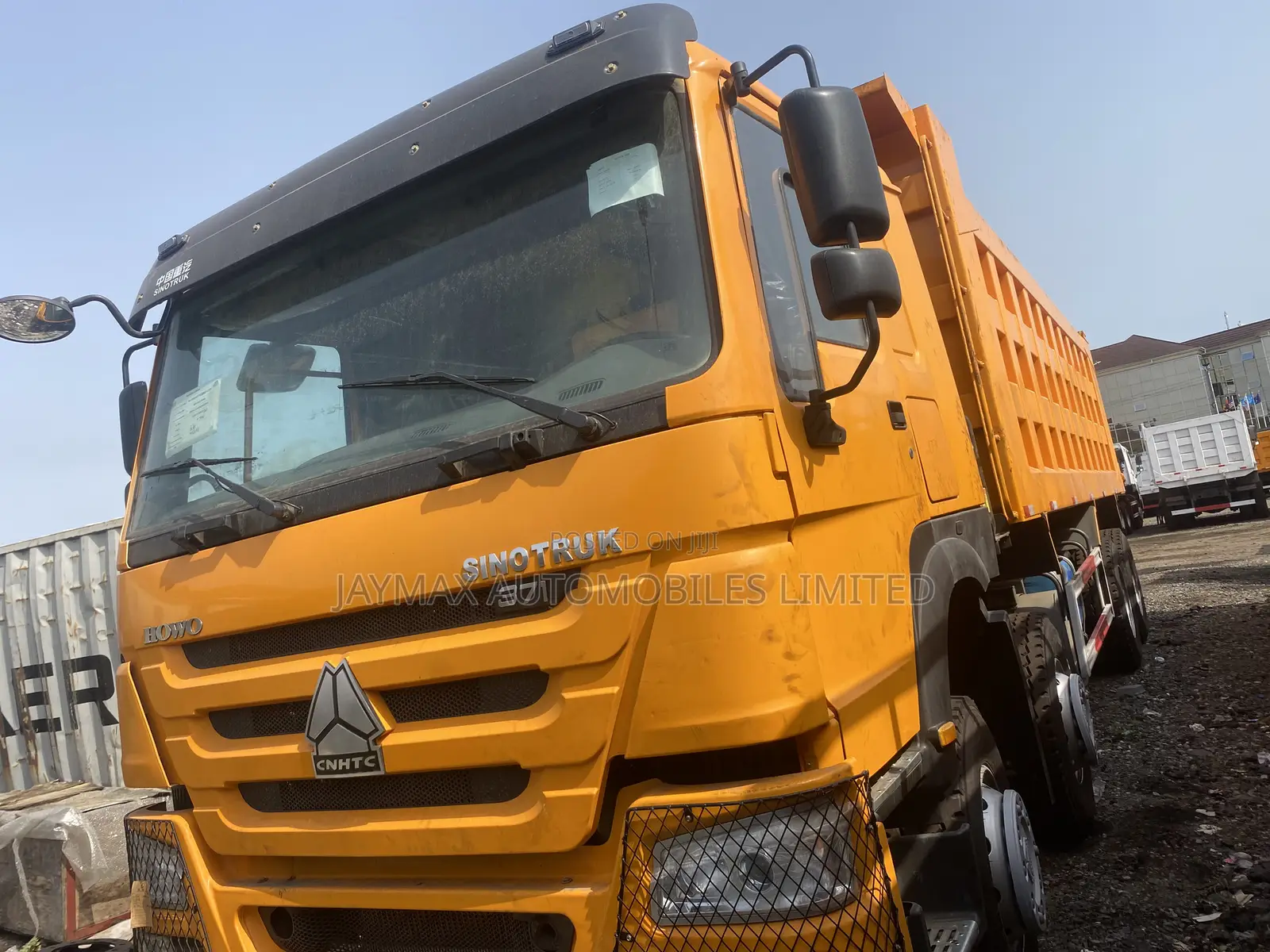 Howo 371 12 Tyres Yellow