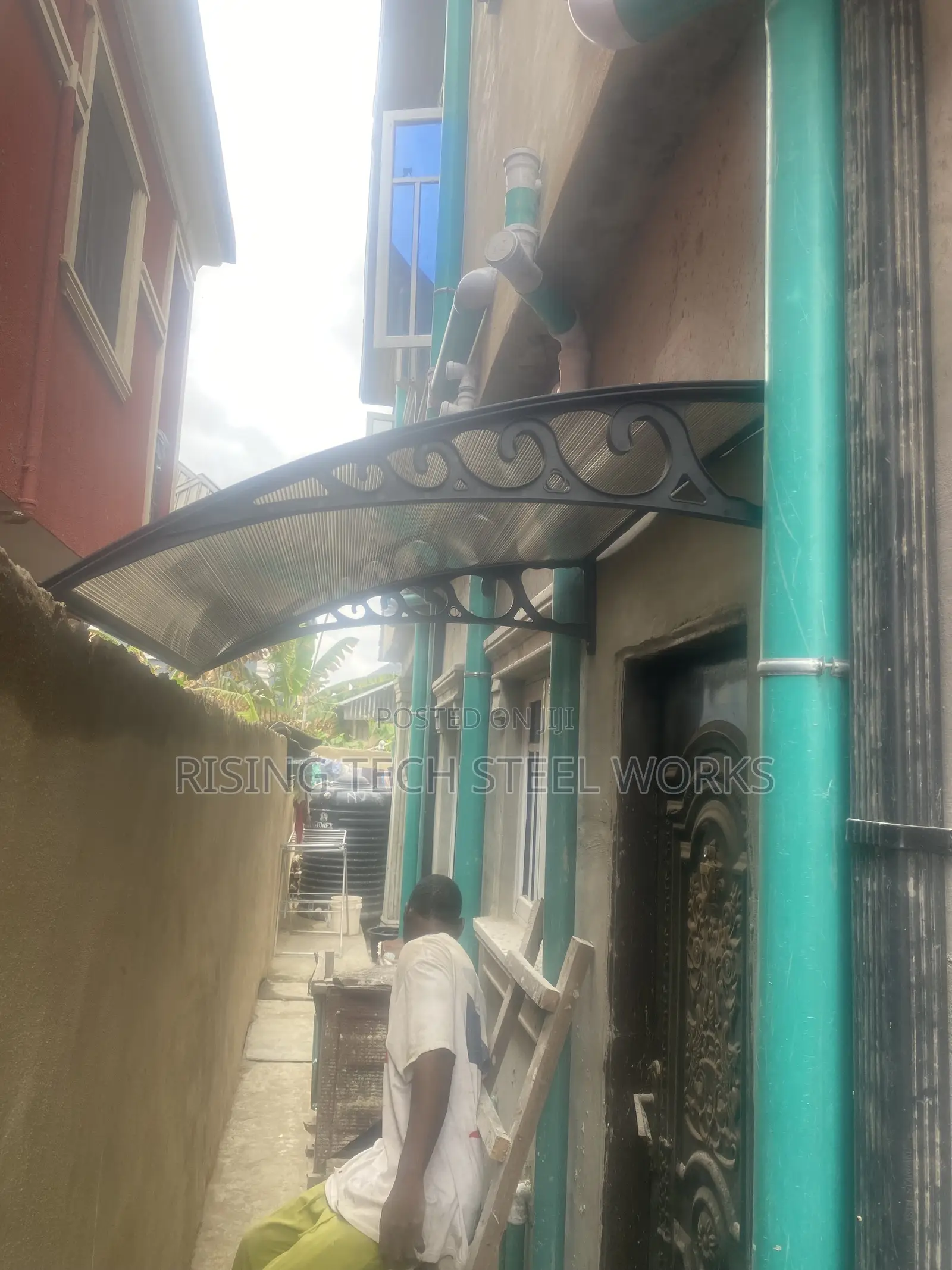 Entrance Shade