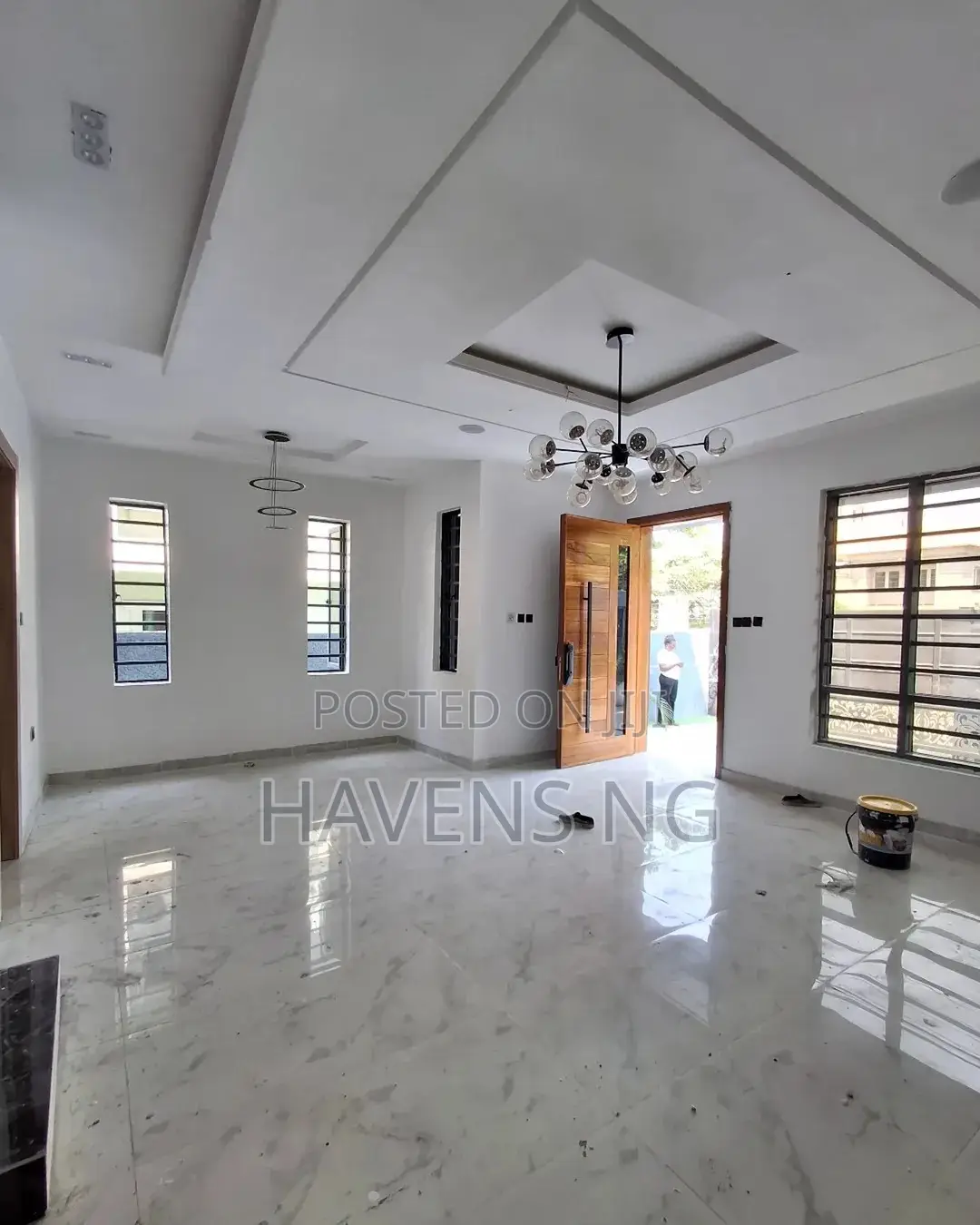 5bdrm Duplex in Lekki Phase 1 for sale