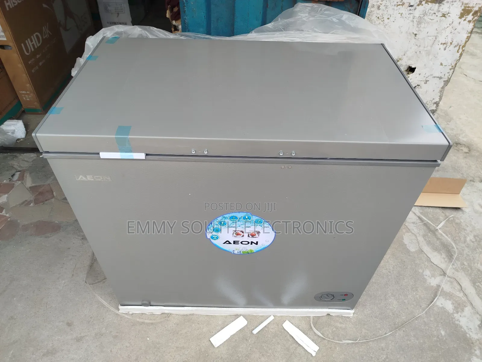 Aeon Chest Deep Freezer Low Voltage 200l