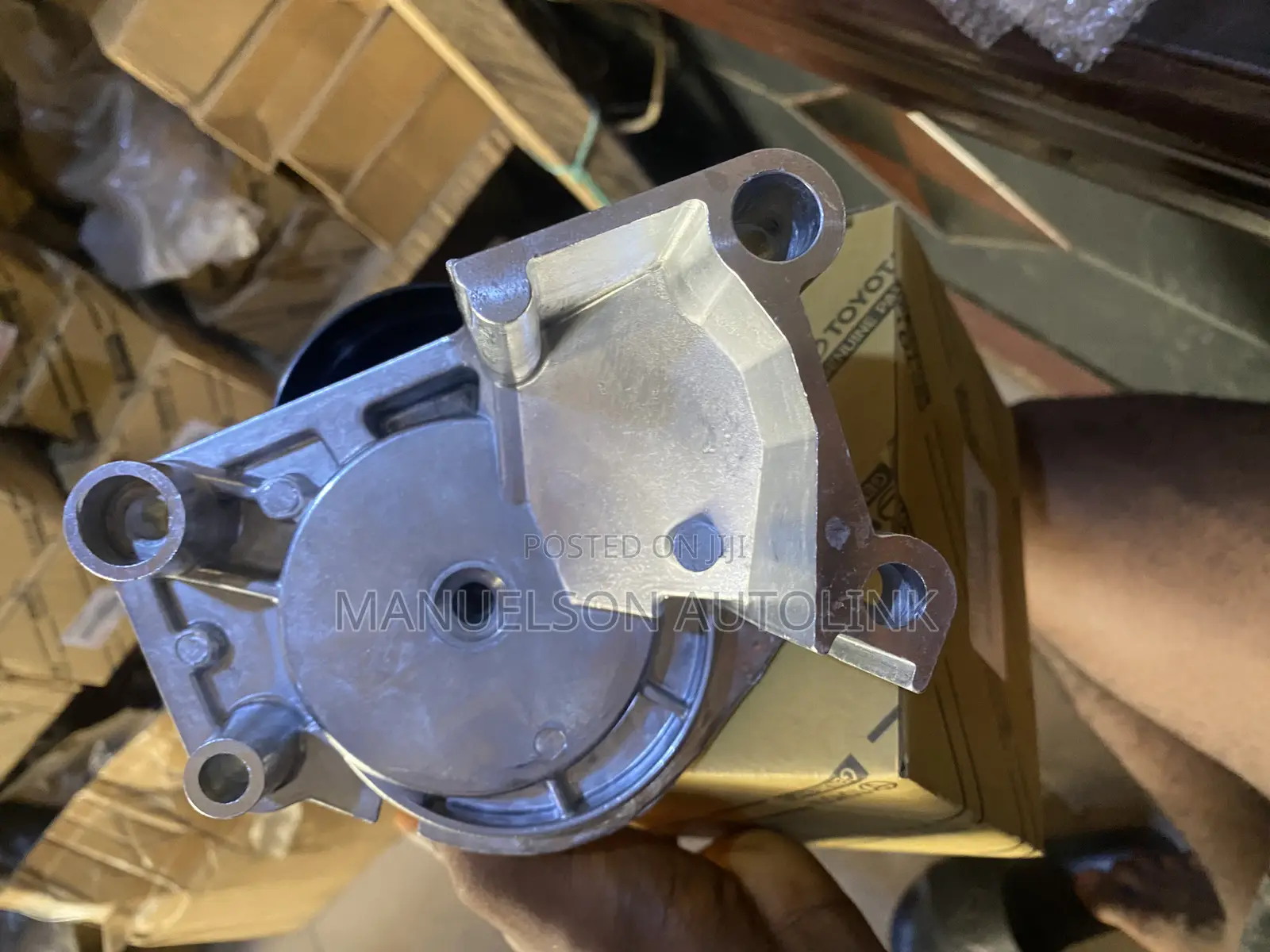 Tensioner/Belt Adjuster 2uz Prado,Seqoia,Tundra,Tacoma V8 05