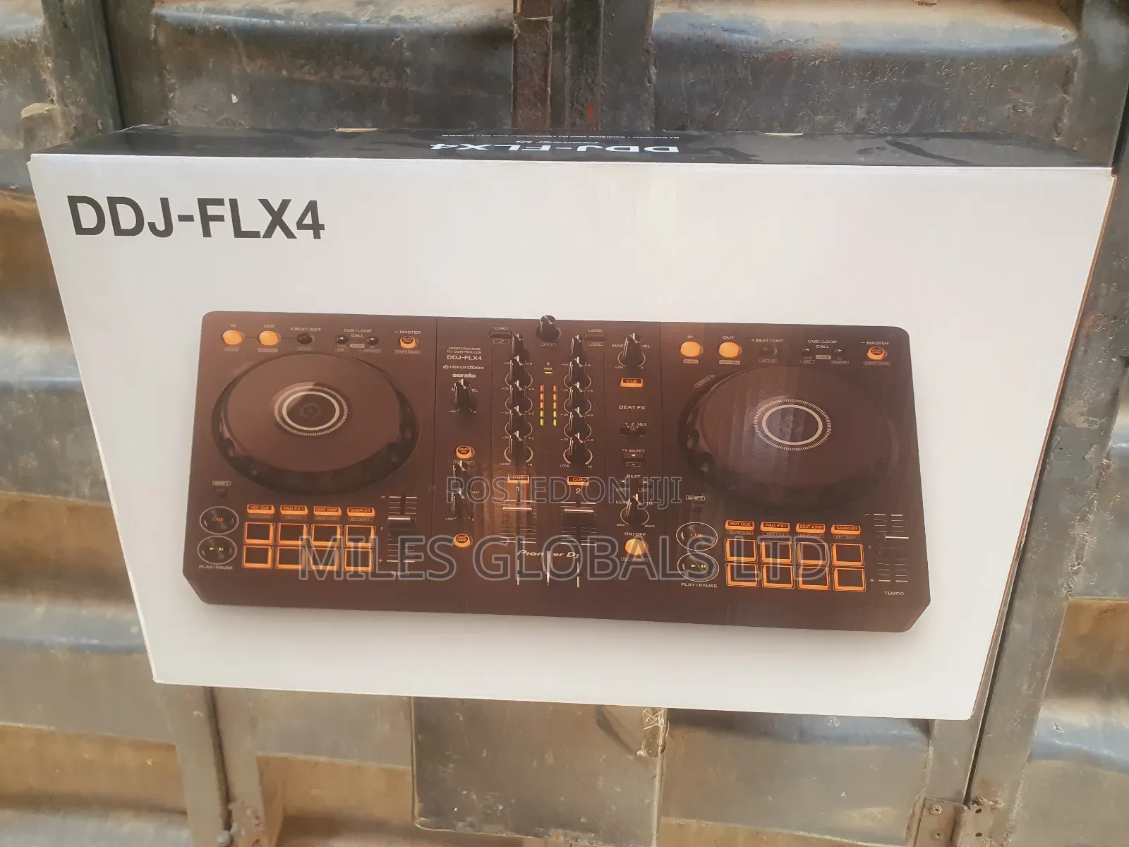 DDJ - Flx4 Dj Controller
