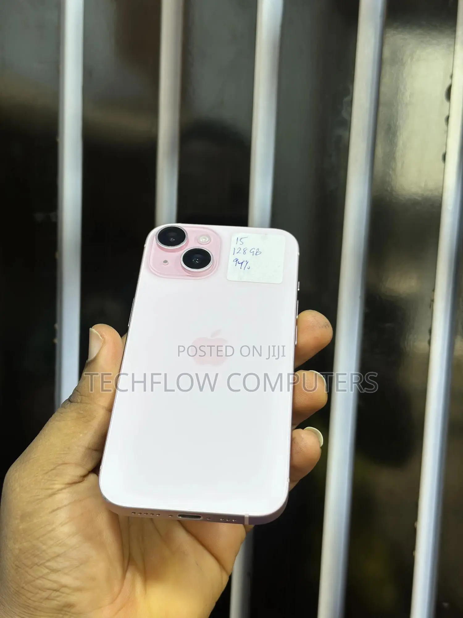 Apple iPhone 15 128 GB Pink