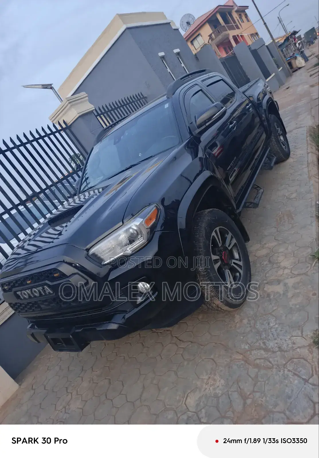 Toyota Tacoma 2018 Black