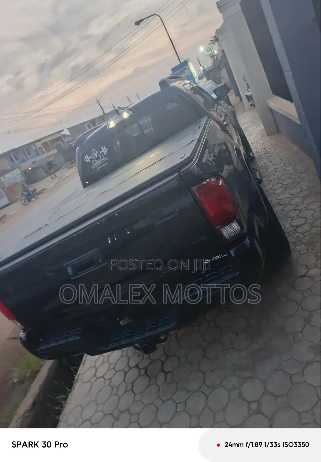 Toyota Tacoma 2018 Black