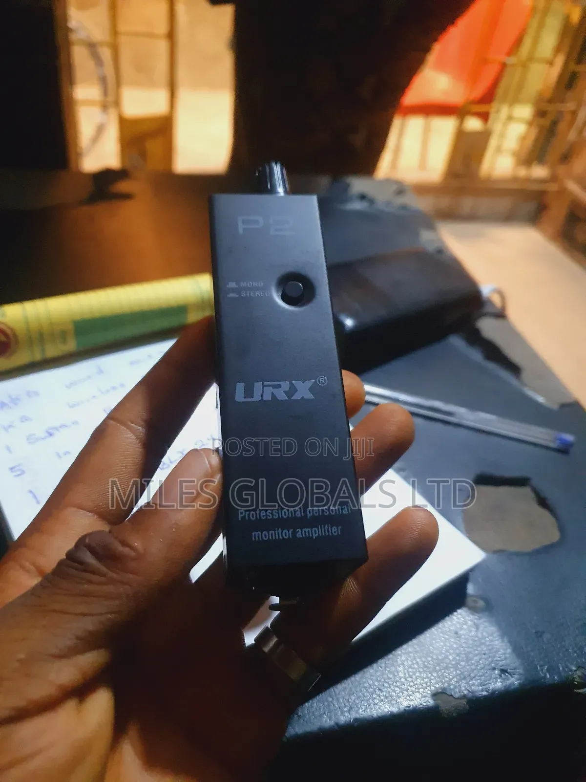 Urx Professional Monitor Amplifier