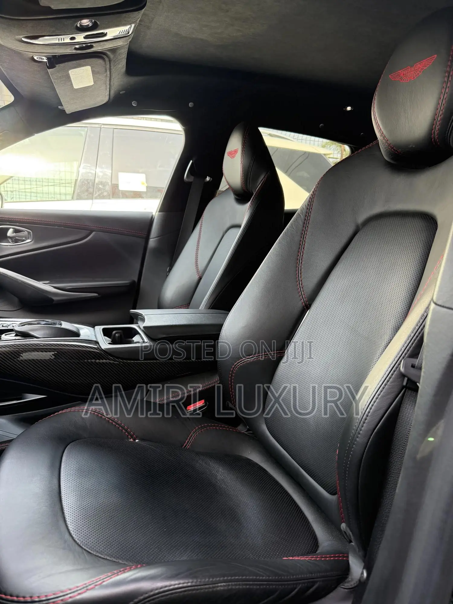 Aston Martin DBX 2021 Black