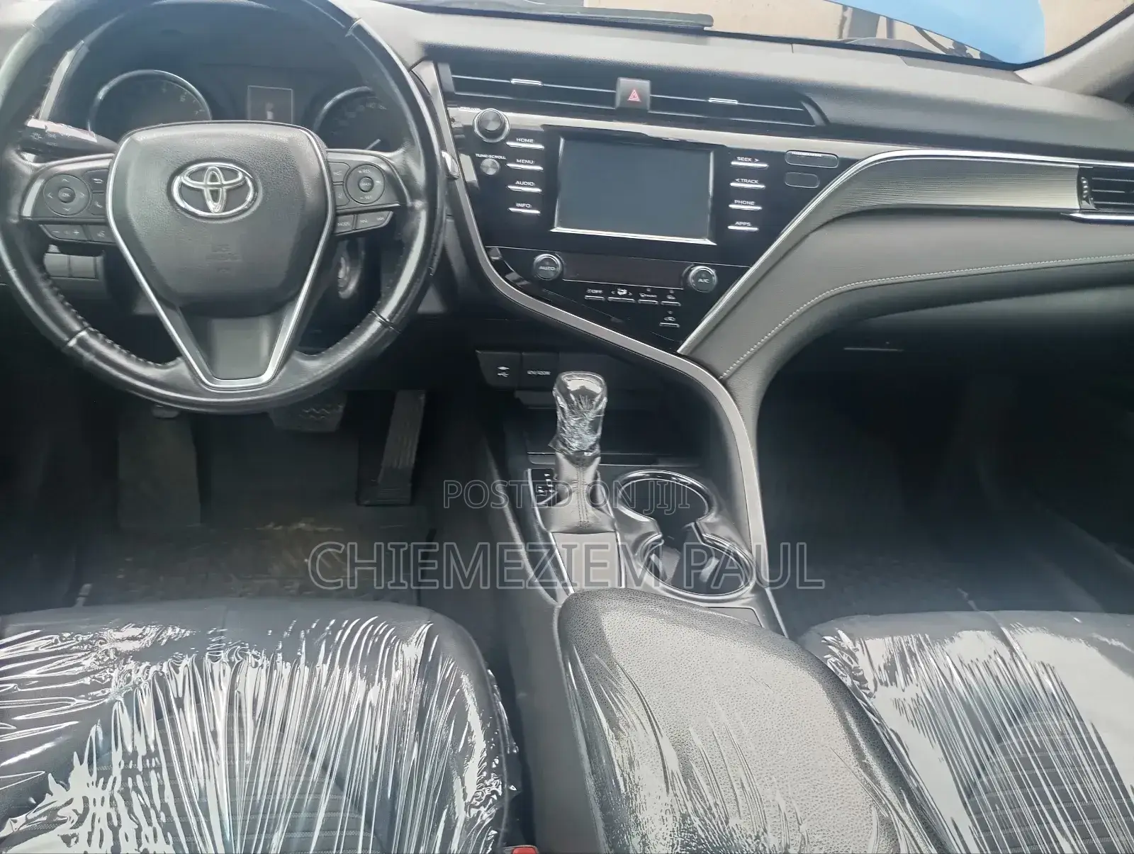 Toyota Camry SE FWD (2.5L 4cyl 8AM) 2018 Blue