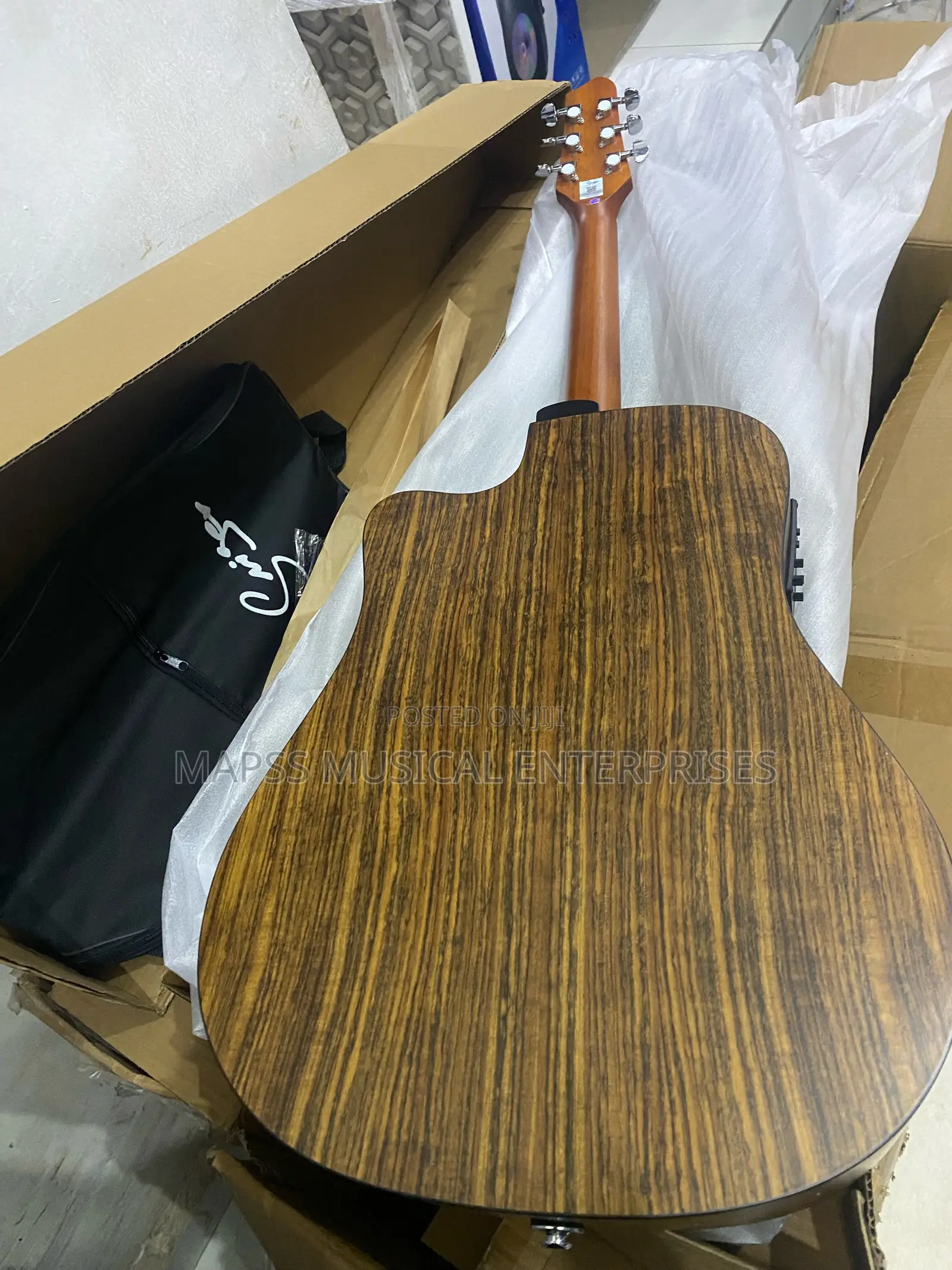 Smiger Sm-413 41" Single-Cut Semi-Acoustic Guitar