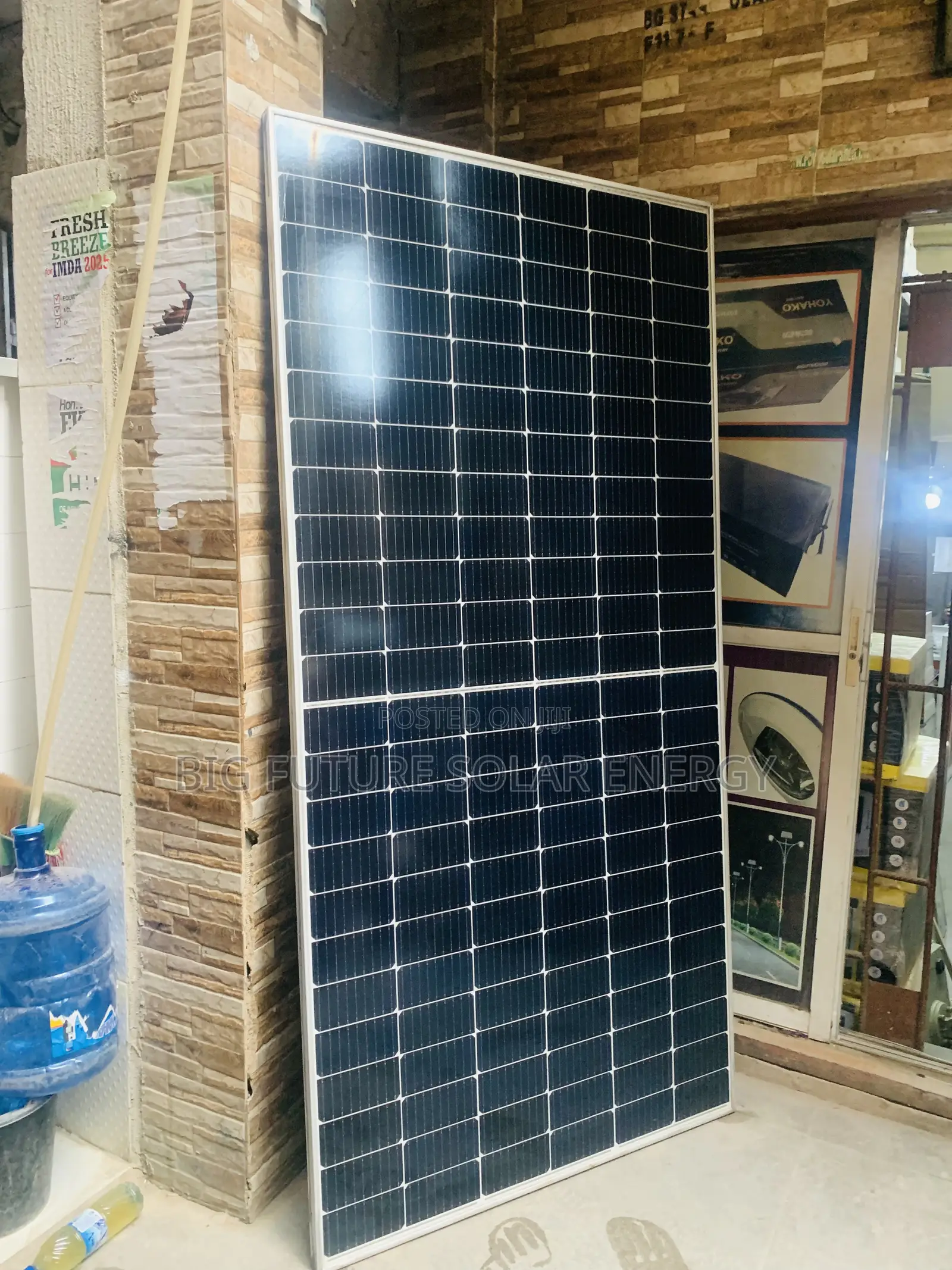 550watts Jinko Solar Panel 144c