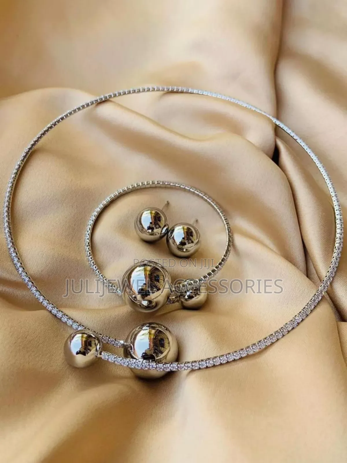Non Tarnish Ladies Cord Choker Necklace Set