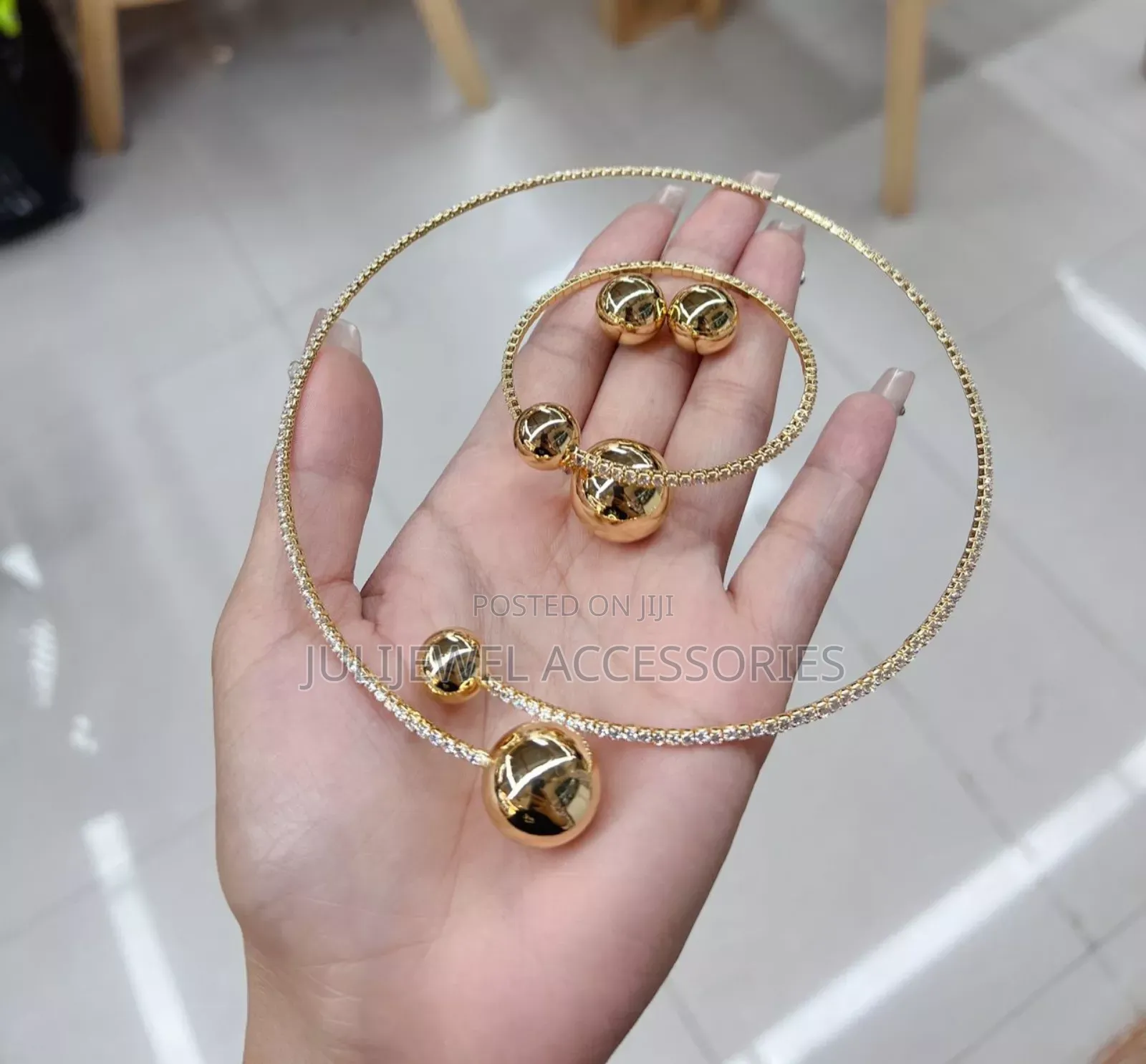 Non Tarnish Ladies Cord Choker Necklace Set