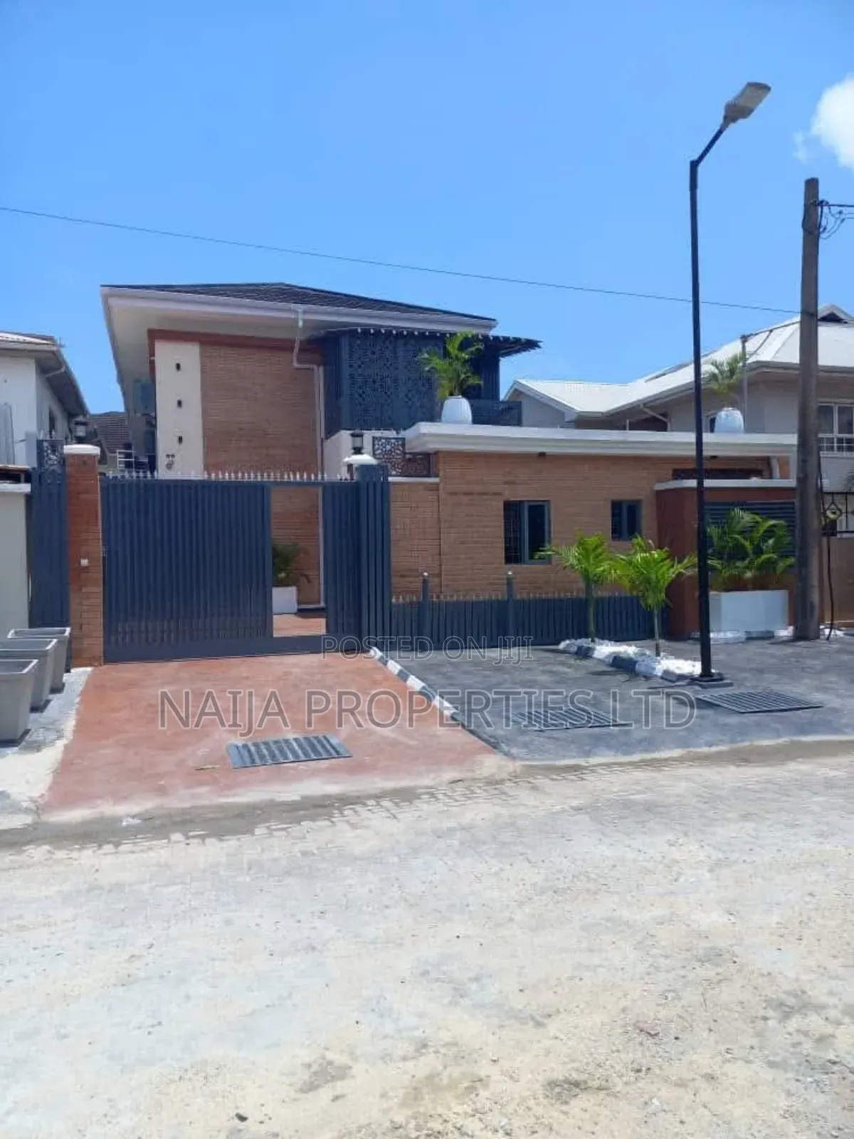 5 Bedroom Duplex for Office Use Off Admiralty Way, Lekki