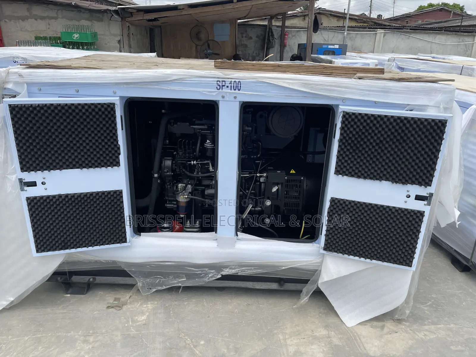 Silent England Perkins Soundproof Diesel Generator 100kva