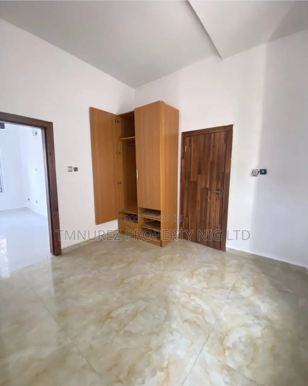 1bdrm Apartment in Lekki Osapa for rent