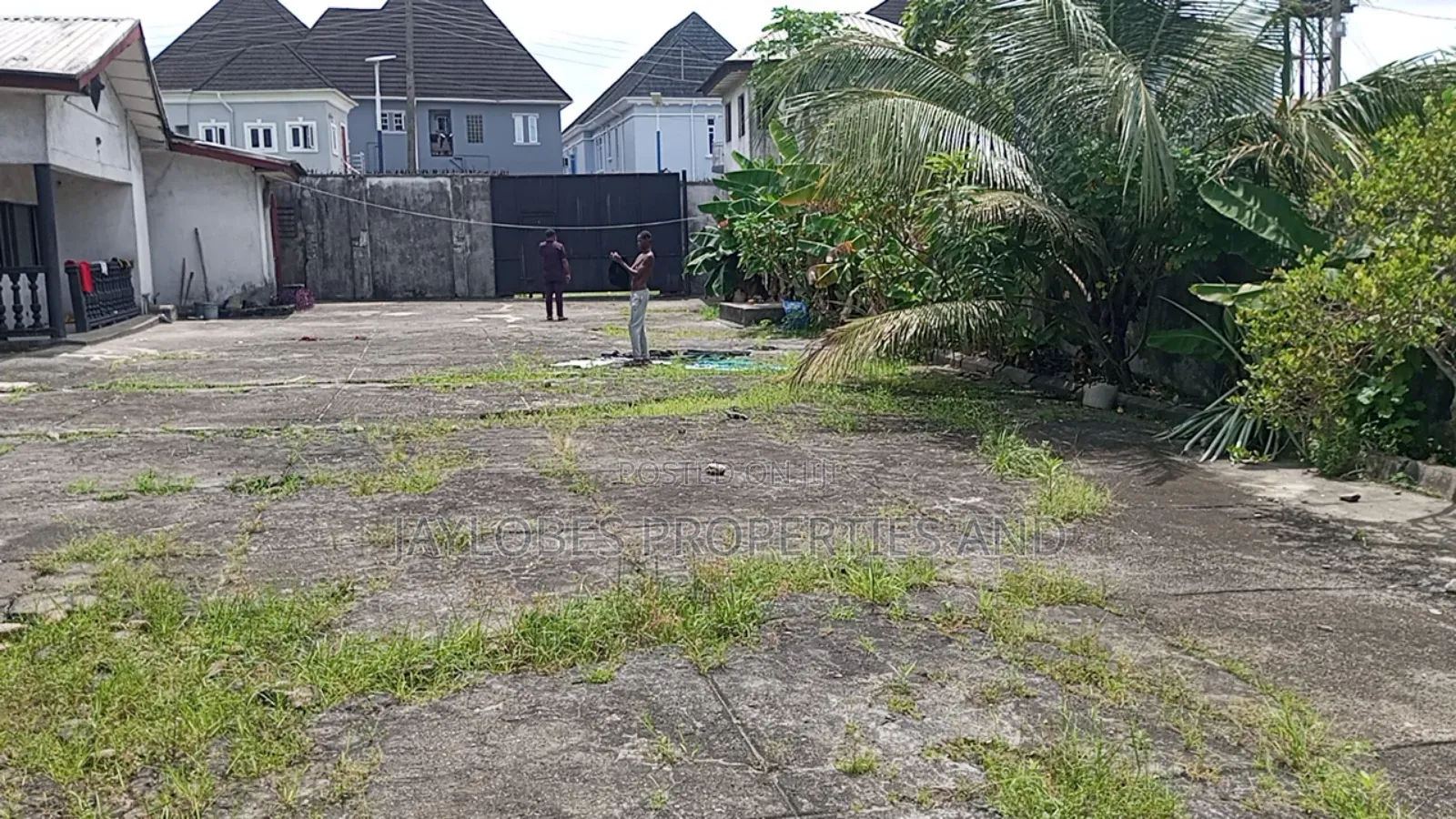 For Sale: 5 Plots at Cocaine Village(Extension) C of O, Ph