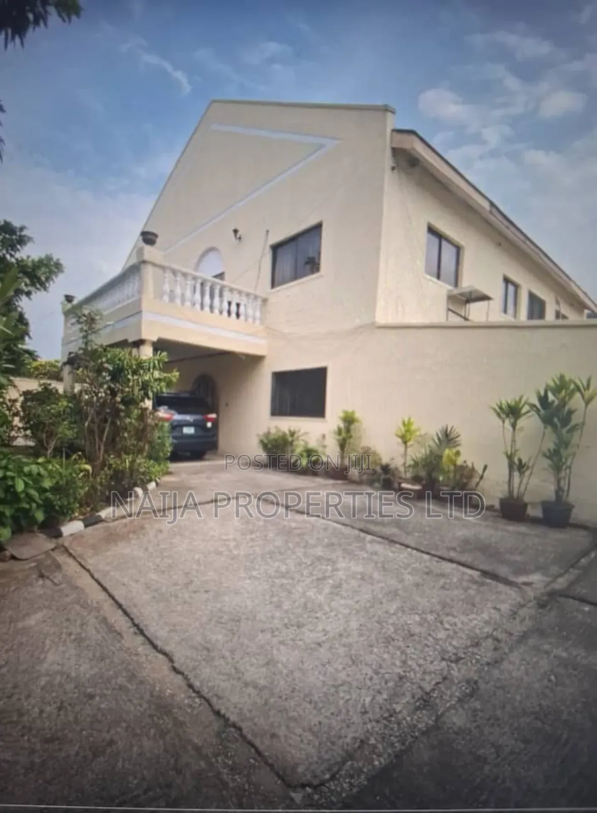 5bdrm Duplex in Musa Yaradua., Victoria Island for sale
