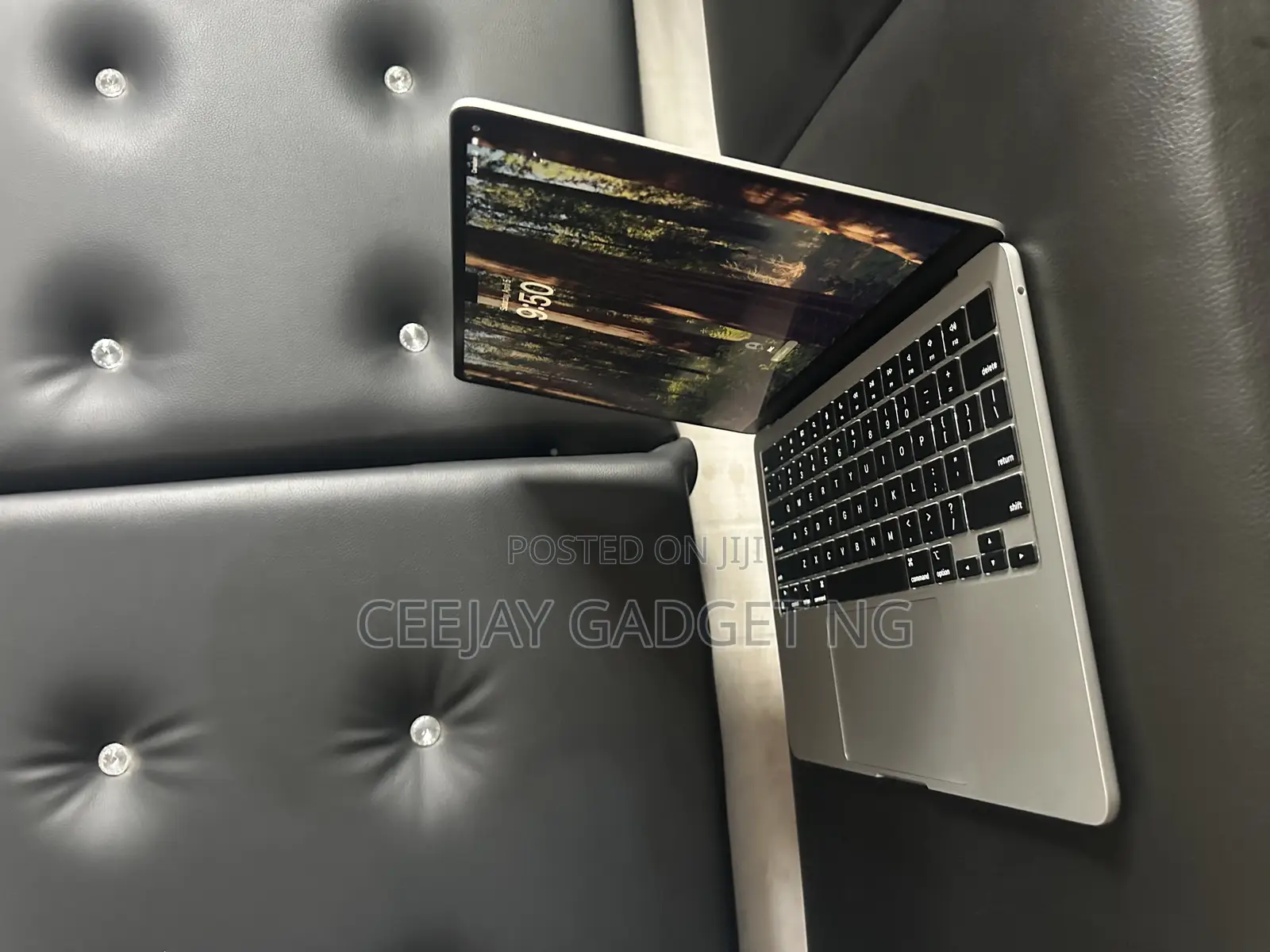 Laptop Apple MacBook Air 2022 M2 8GB Apple M2 SSD 256GB