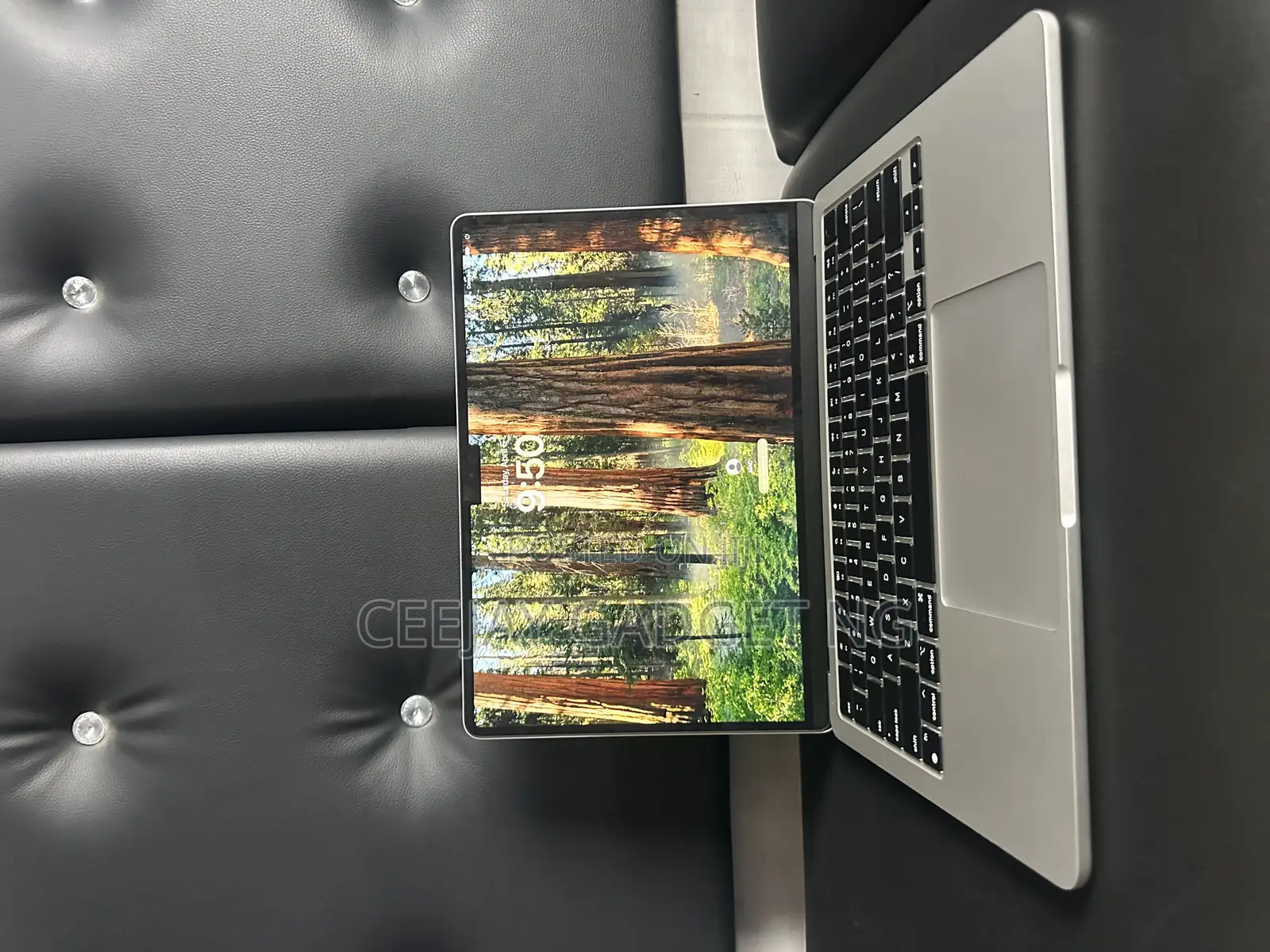 Laptop Apple MacBook Air 2022 M2 8GB Apple M2 SSD 256GB