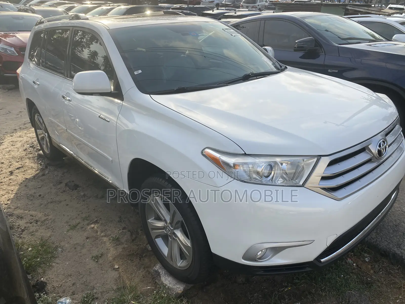 Toyota Highlander SE 2012 White