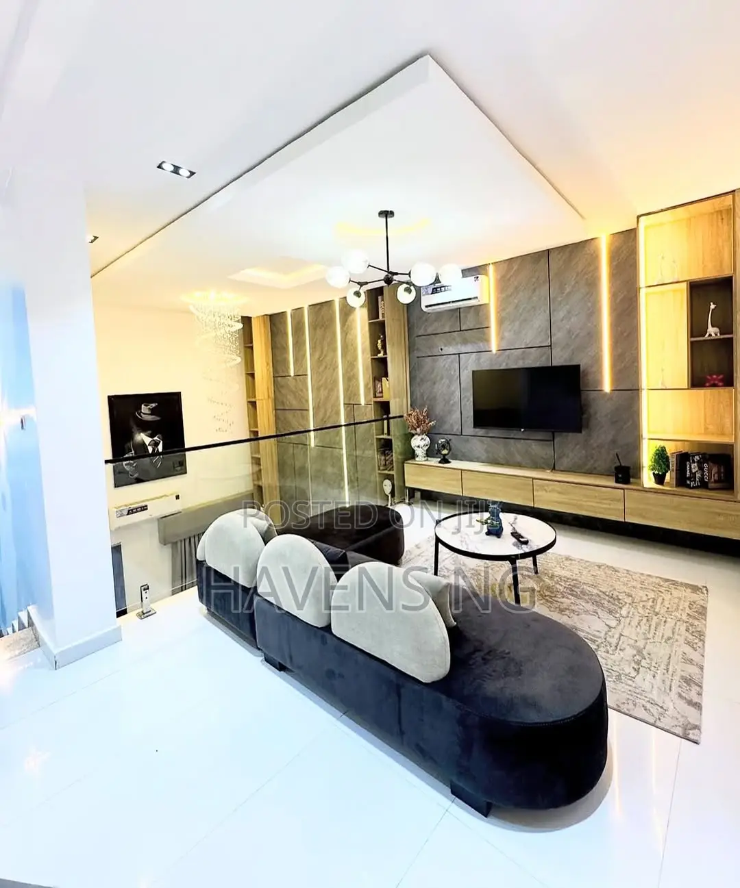 Luxury 2-Bedroom Terrace for Short Let.