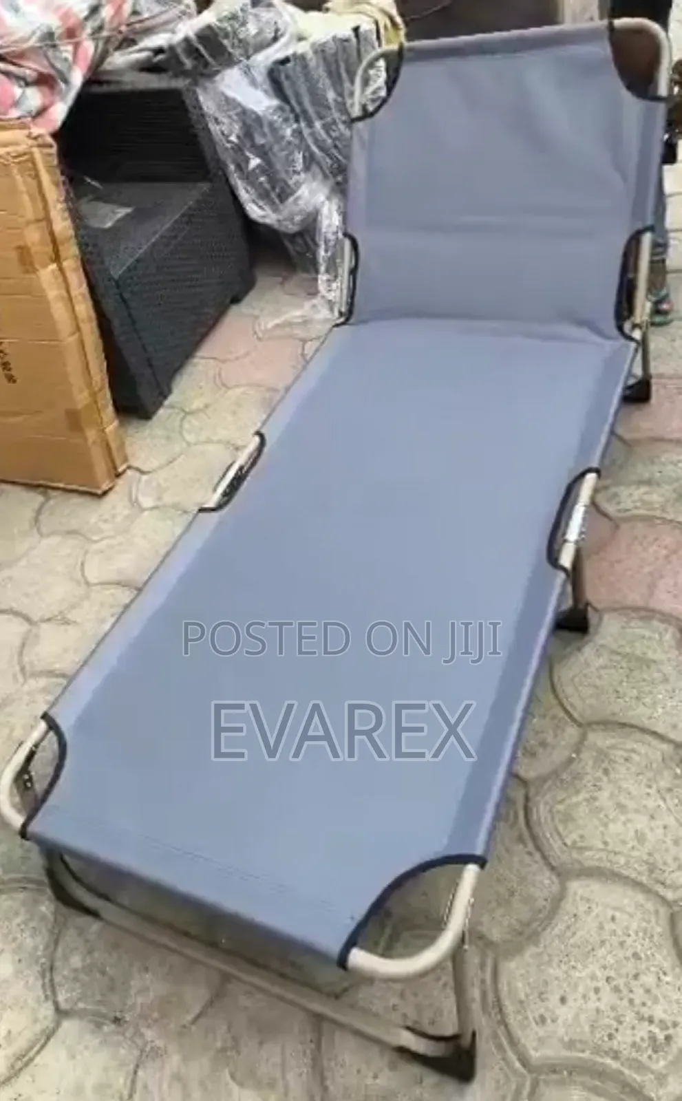 Mobile Foldable Relaxing Bed