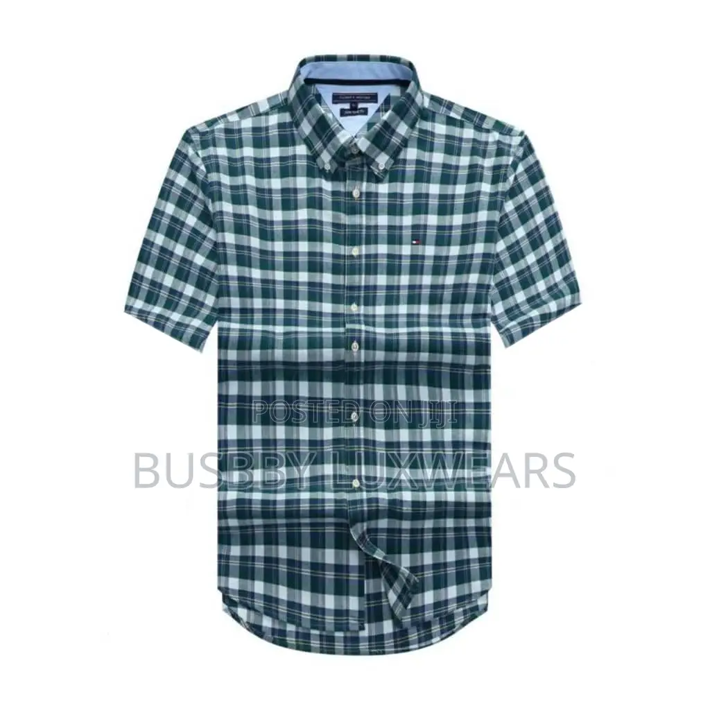 Short-Sleeved Checkered Shirts