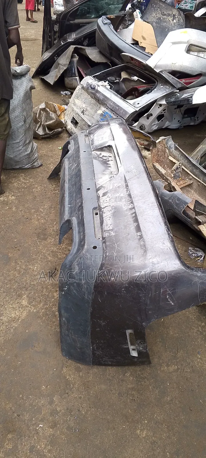 Back Bumper Dodge Challenger 2017/2024