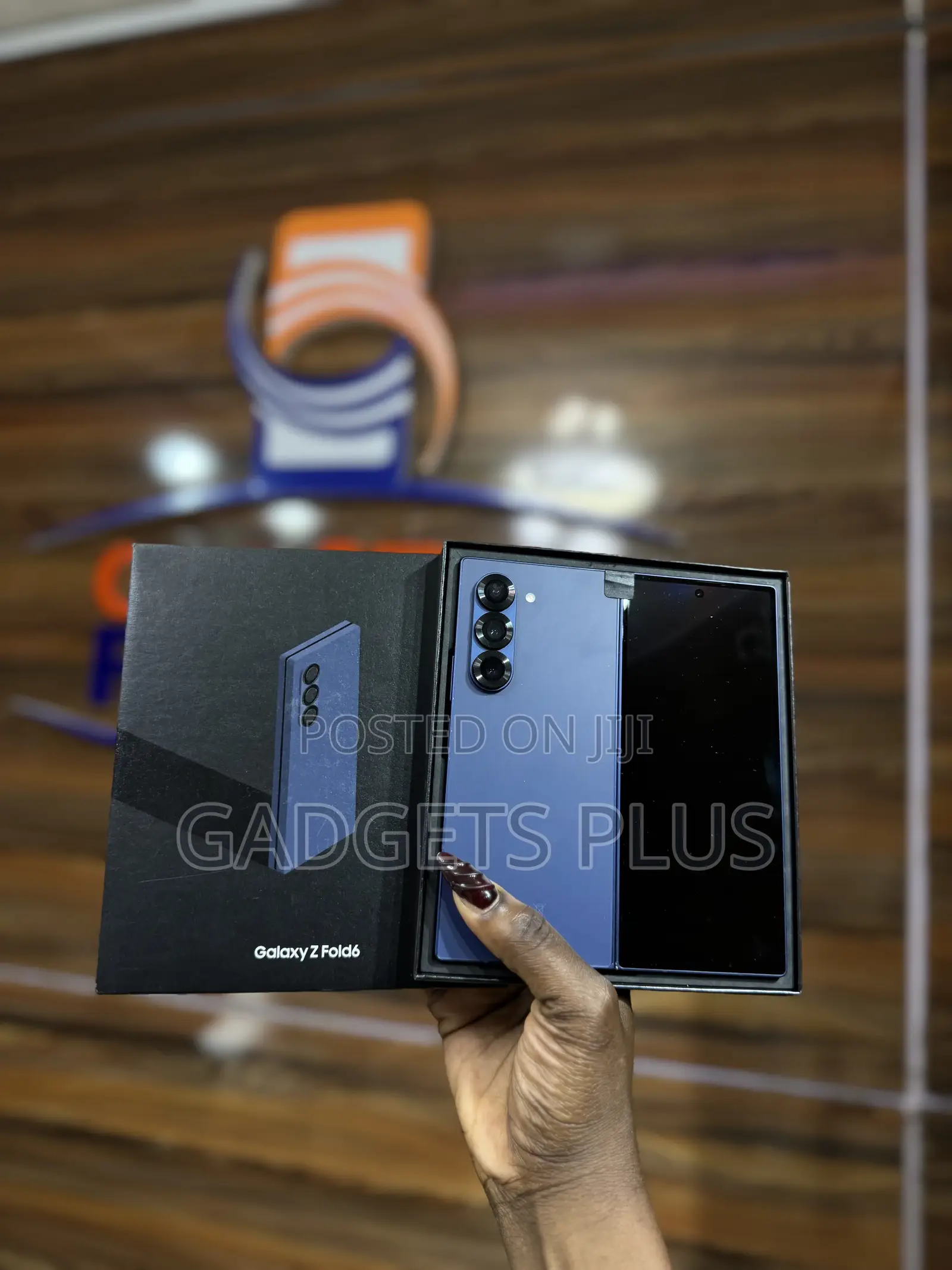 New Samsung Galaxy Fold 5G 512 GB Blue