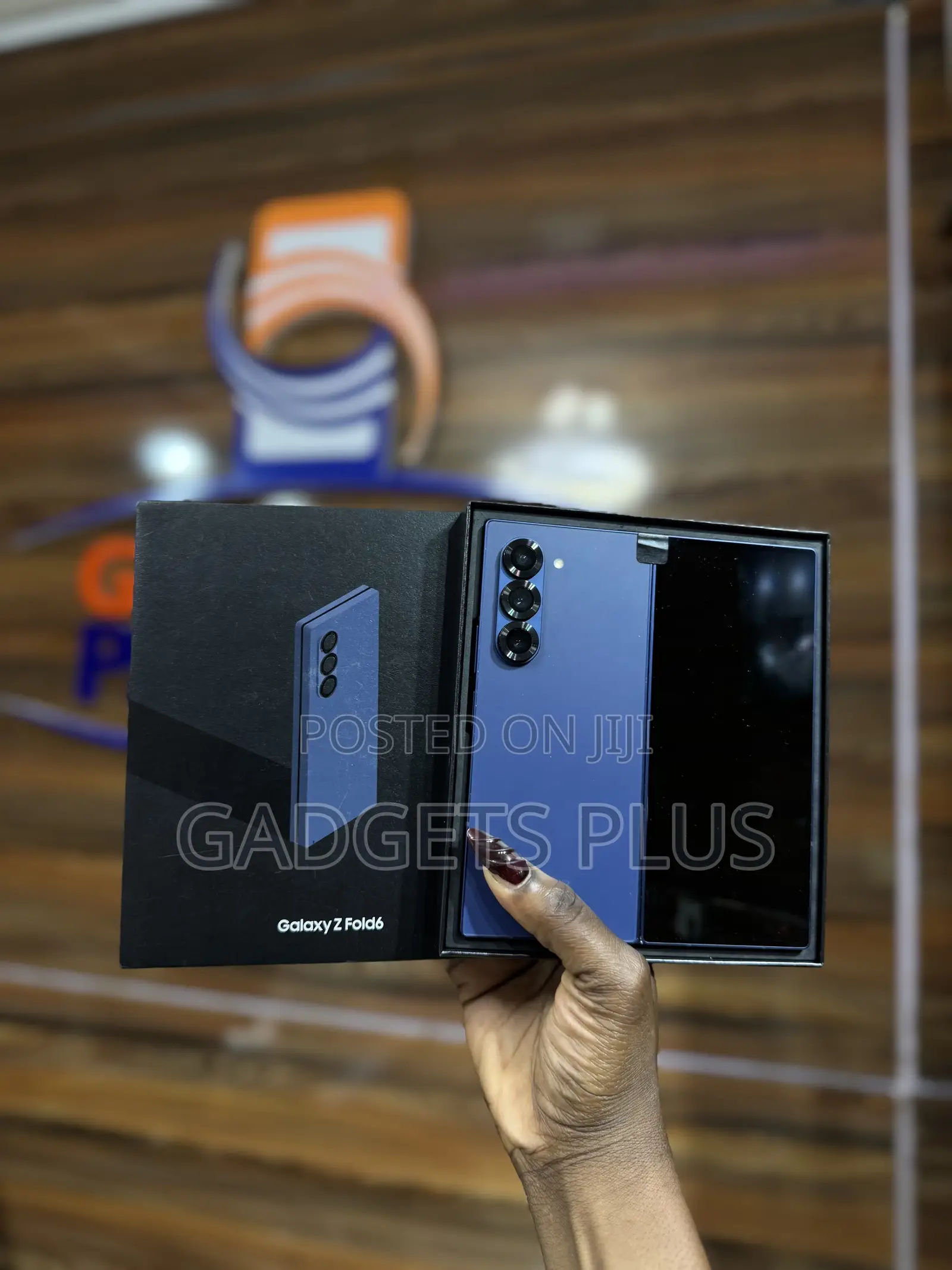 New Samsung Galaxy Fold 5G 512 GB Blue