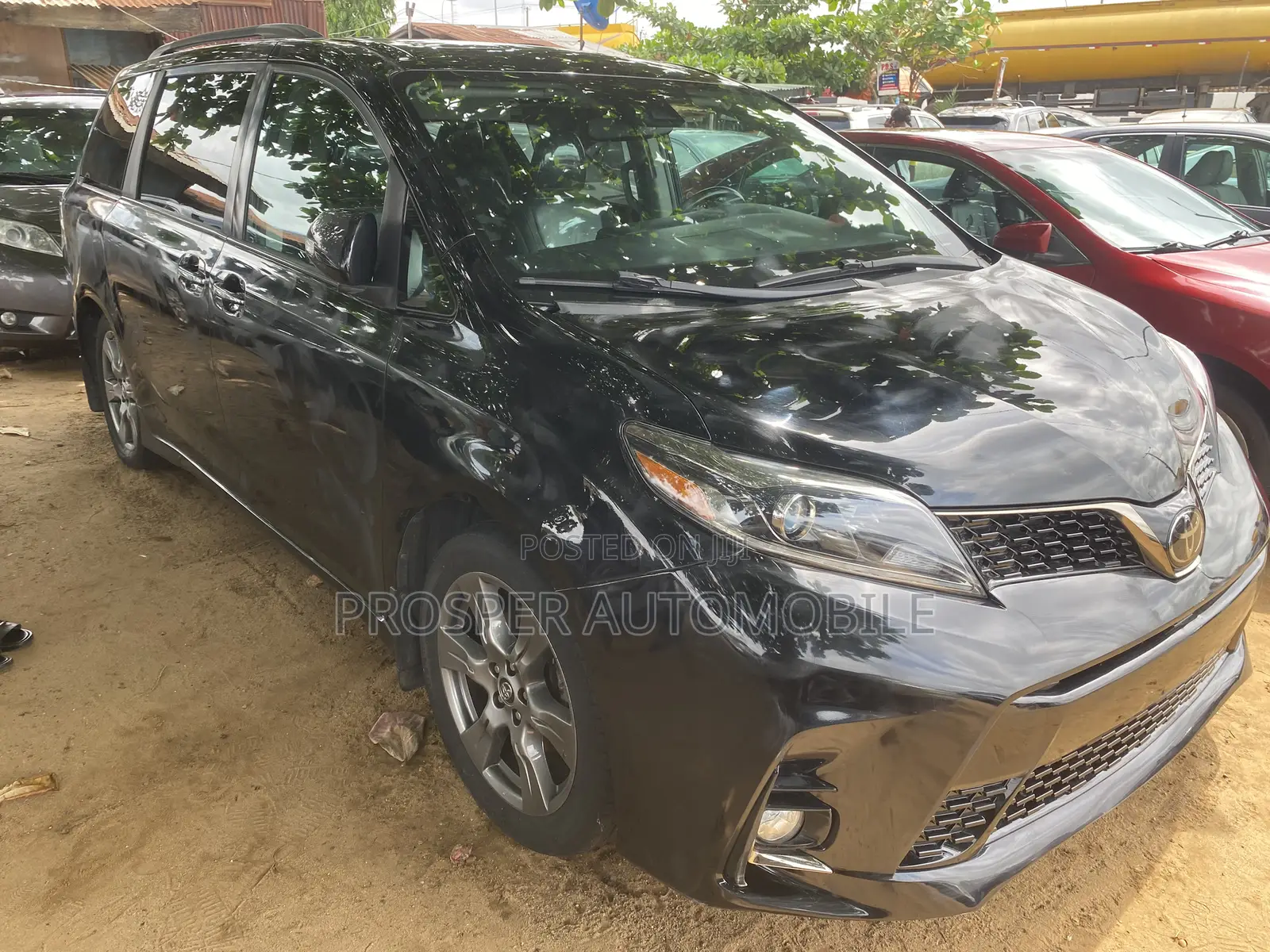 Toyota Sienna SE AWD 2019 Black