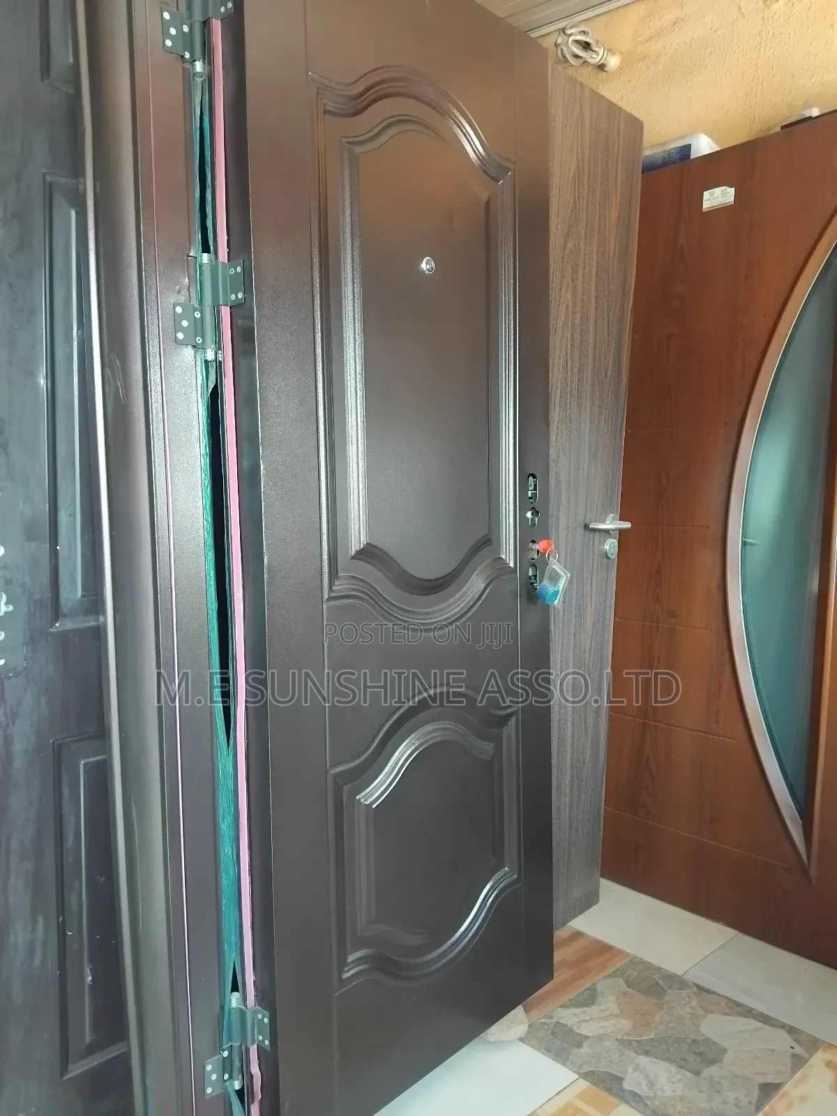 Men Watson Door