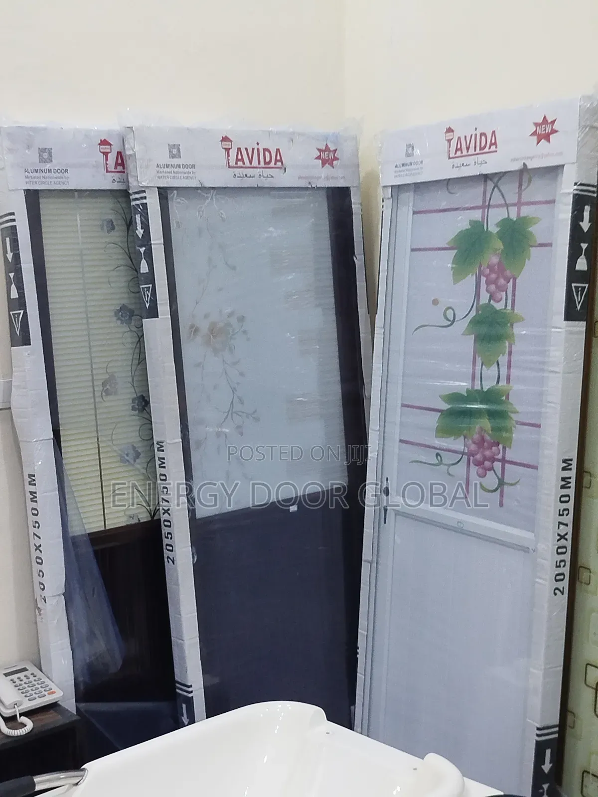 2.5ft/7ft Aluminium Half Glass Toilet Door
