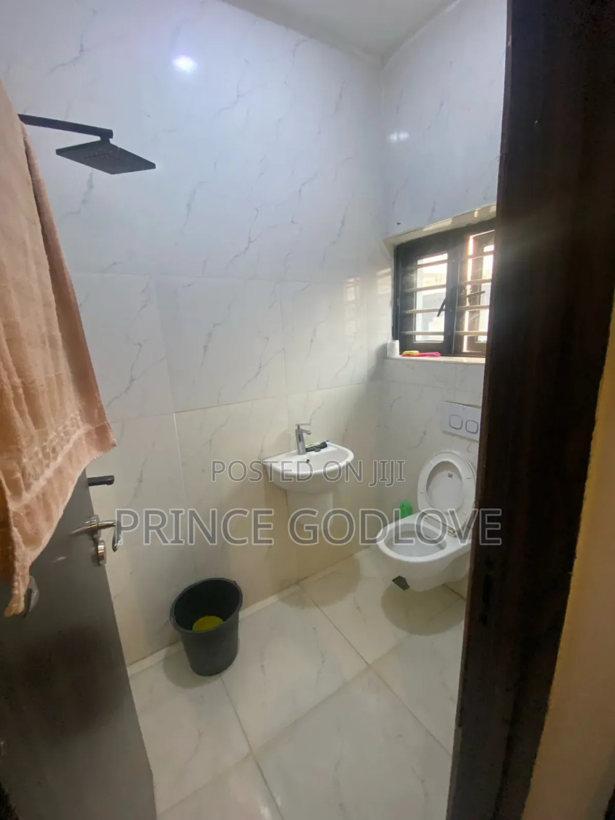2bdrm Block of Flats in Citizen Avenue, Dawaki for rent