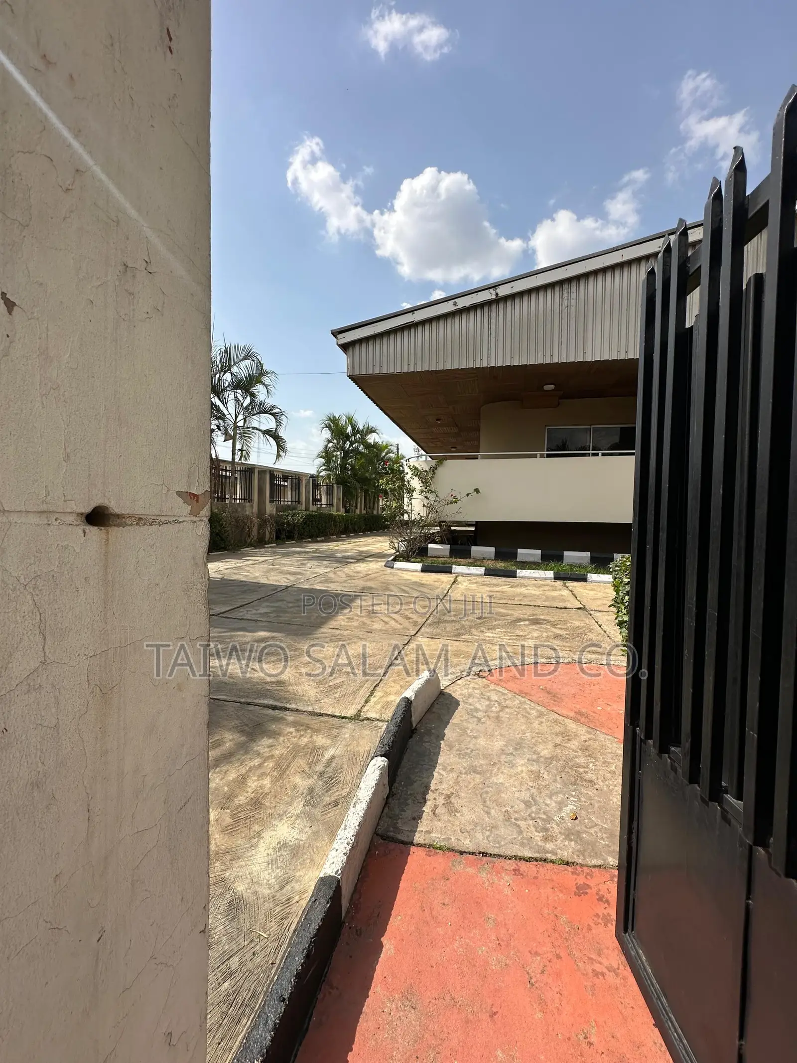 1500sqm of Land With 7 Bedroom Duplex New Bodija Ibadan