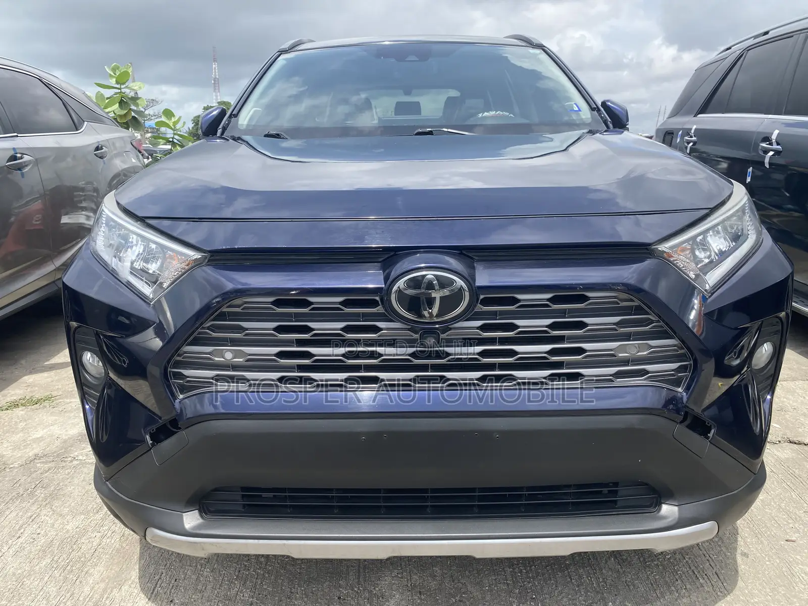 Toyota RAV4 Limited AWD 2020 Blue