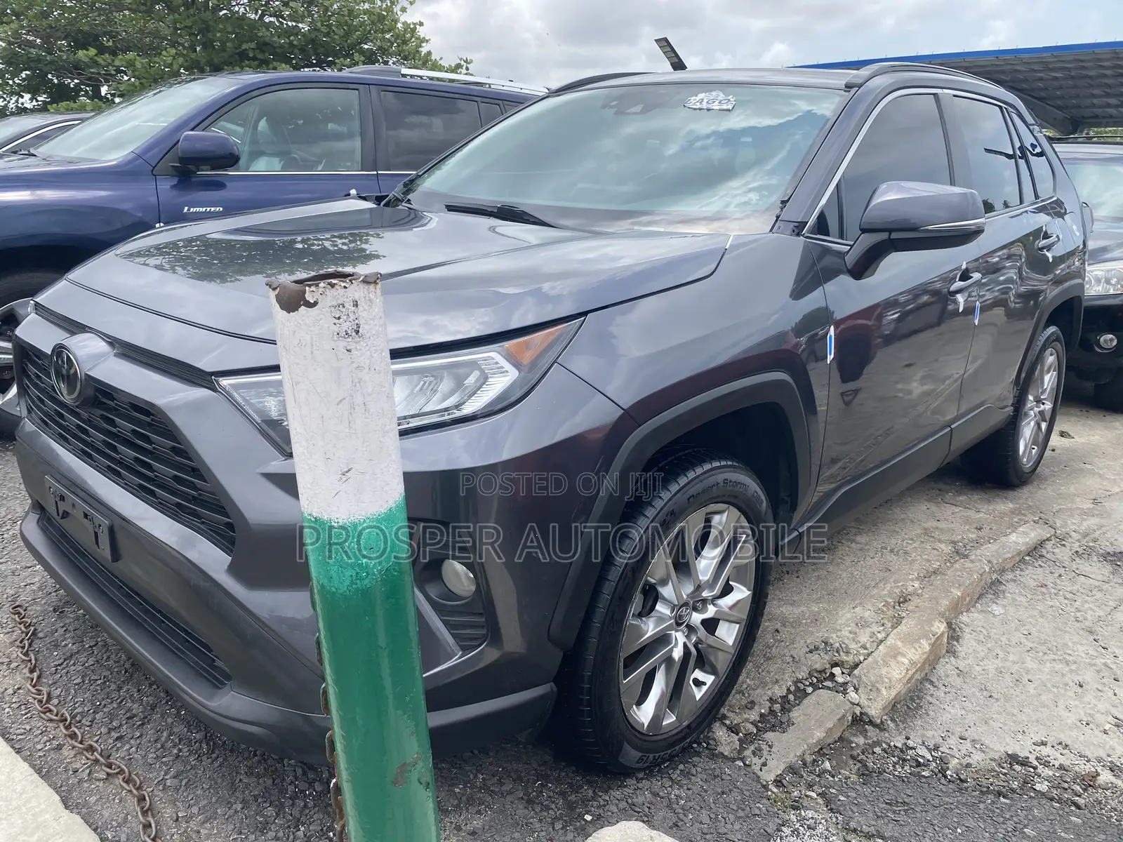Toyota RAV4 Limited AWD 2020 Gray