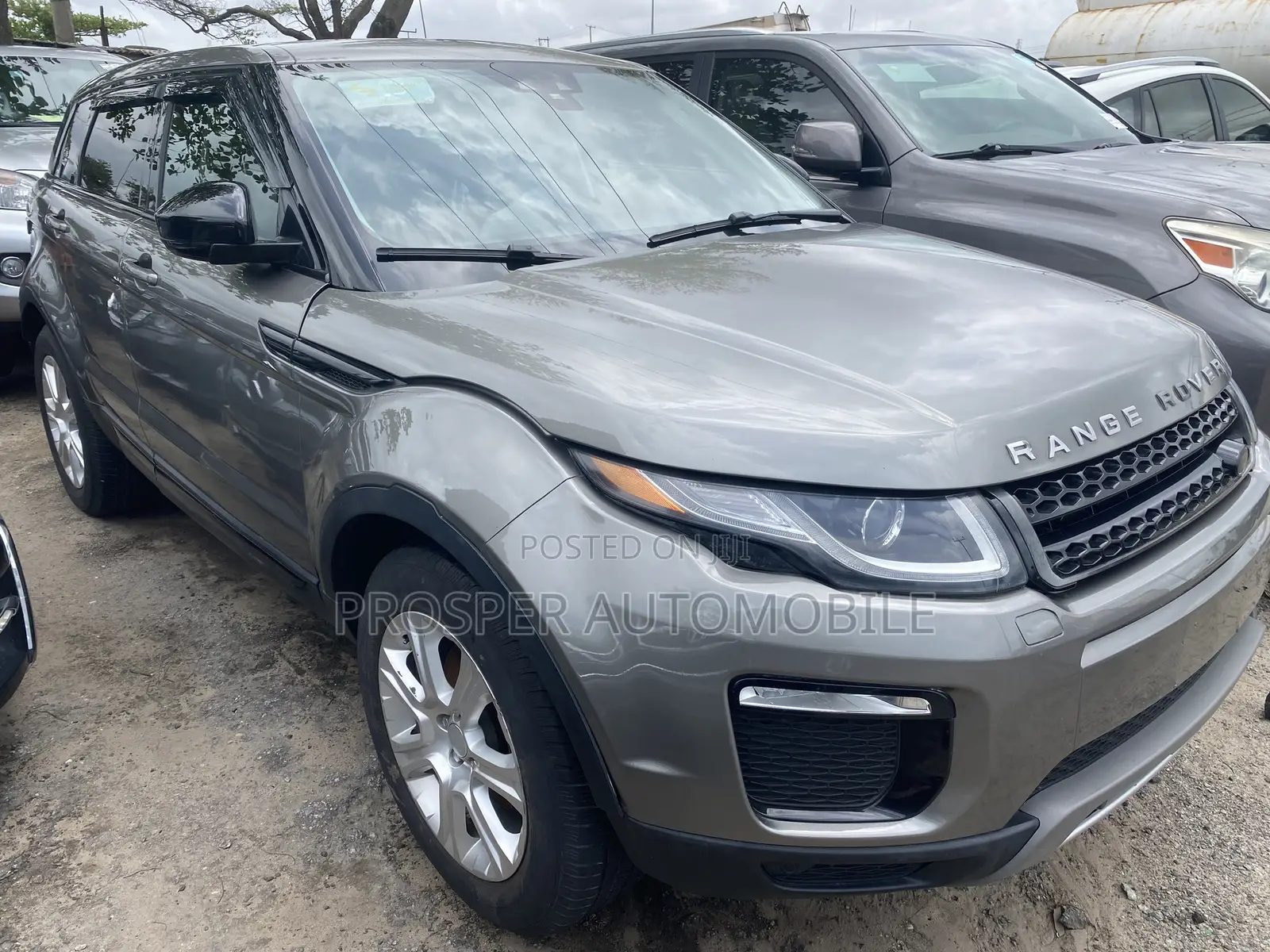Land Rover Range Rover Evoque SE 4x4 5-Door 2017 Gray